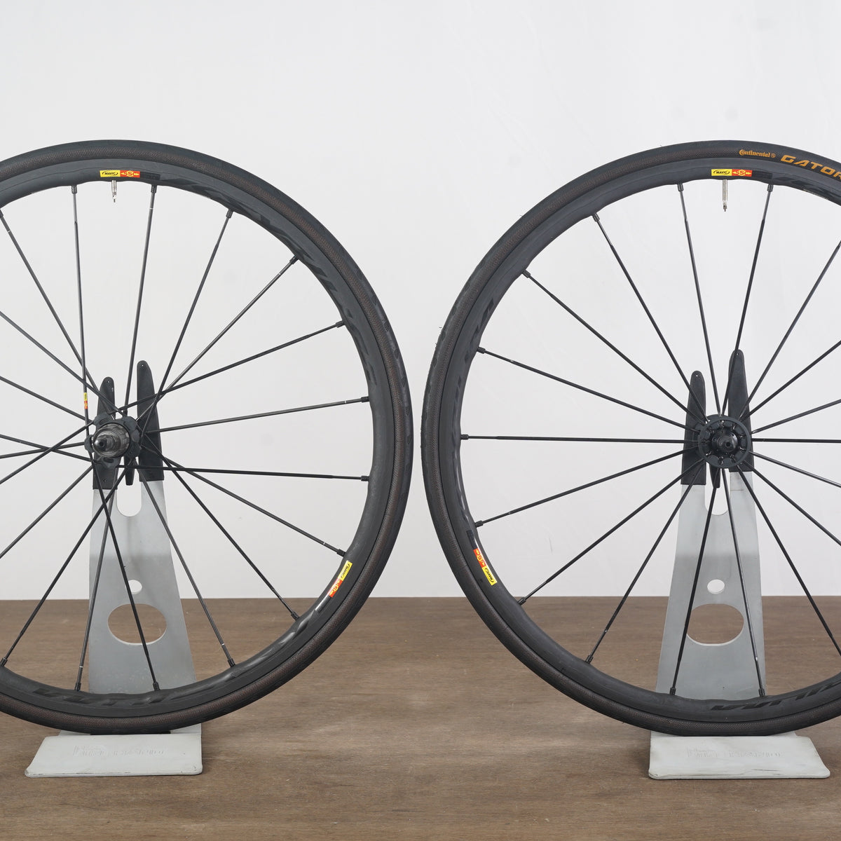 Paire De Roues Mavic Ksyrium Carbone - Frein à Jante, Cassette Shimano/SRAM 11v - 700C - Occasion