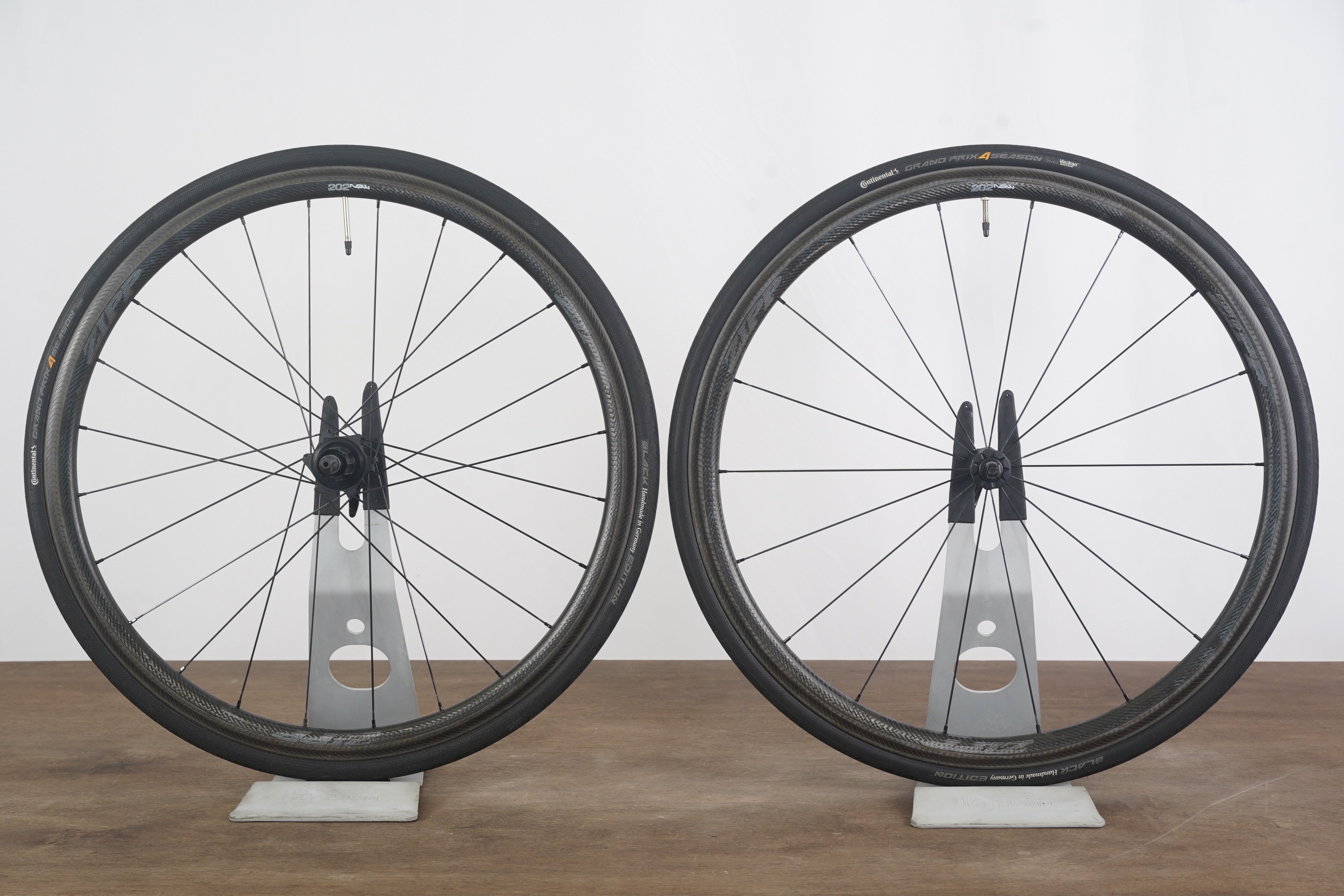 Zipp 202 NSW Cognition Carbon Tubeless Rim Brake Wheelset 11 Speed