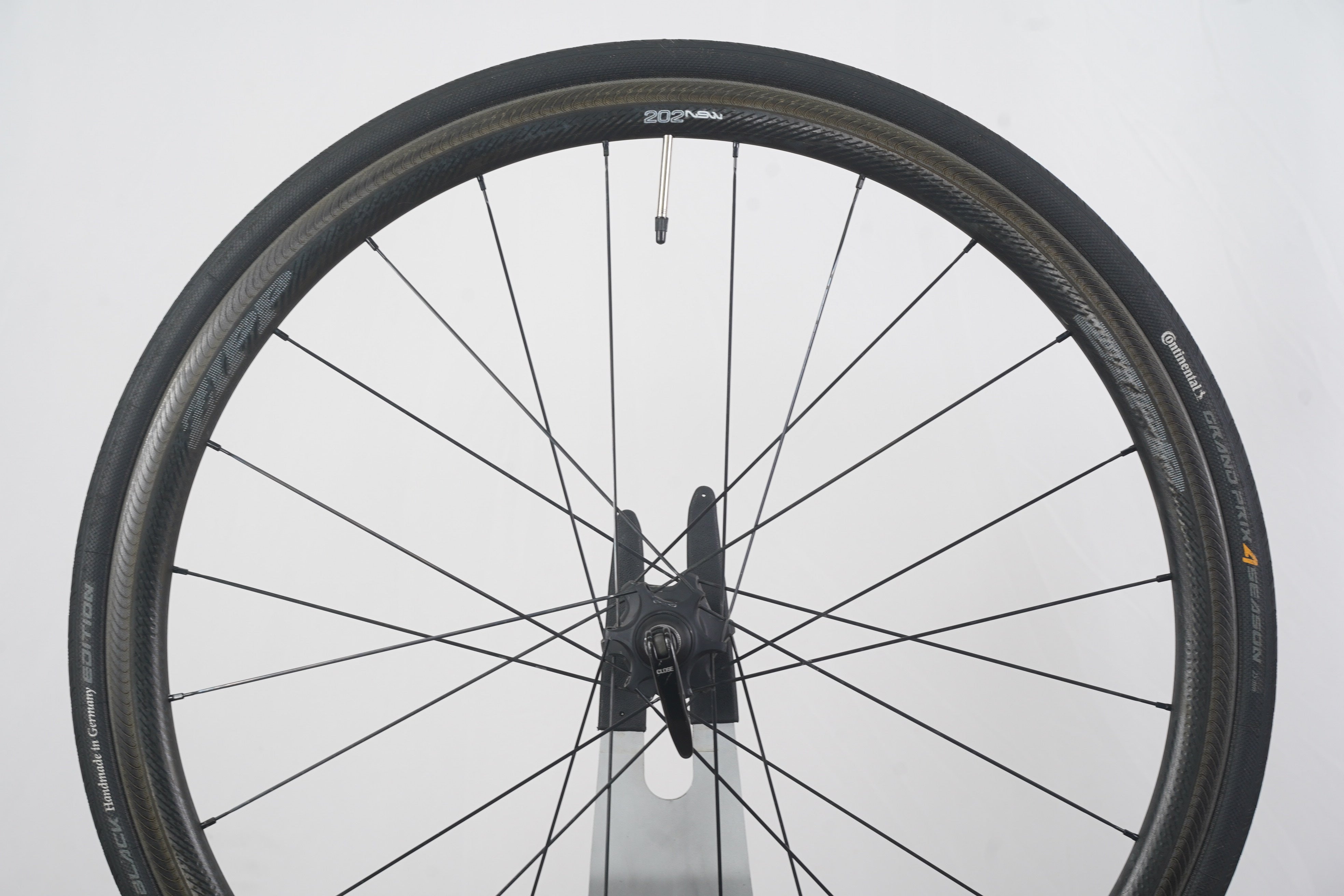 Zipp 202 NSW Cognition Carbon Tubeless Rim Brake Wheelset 11 Speed