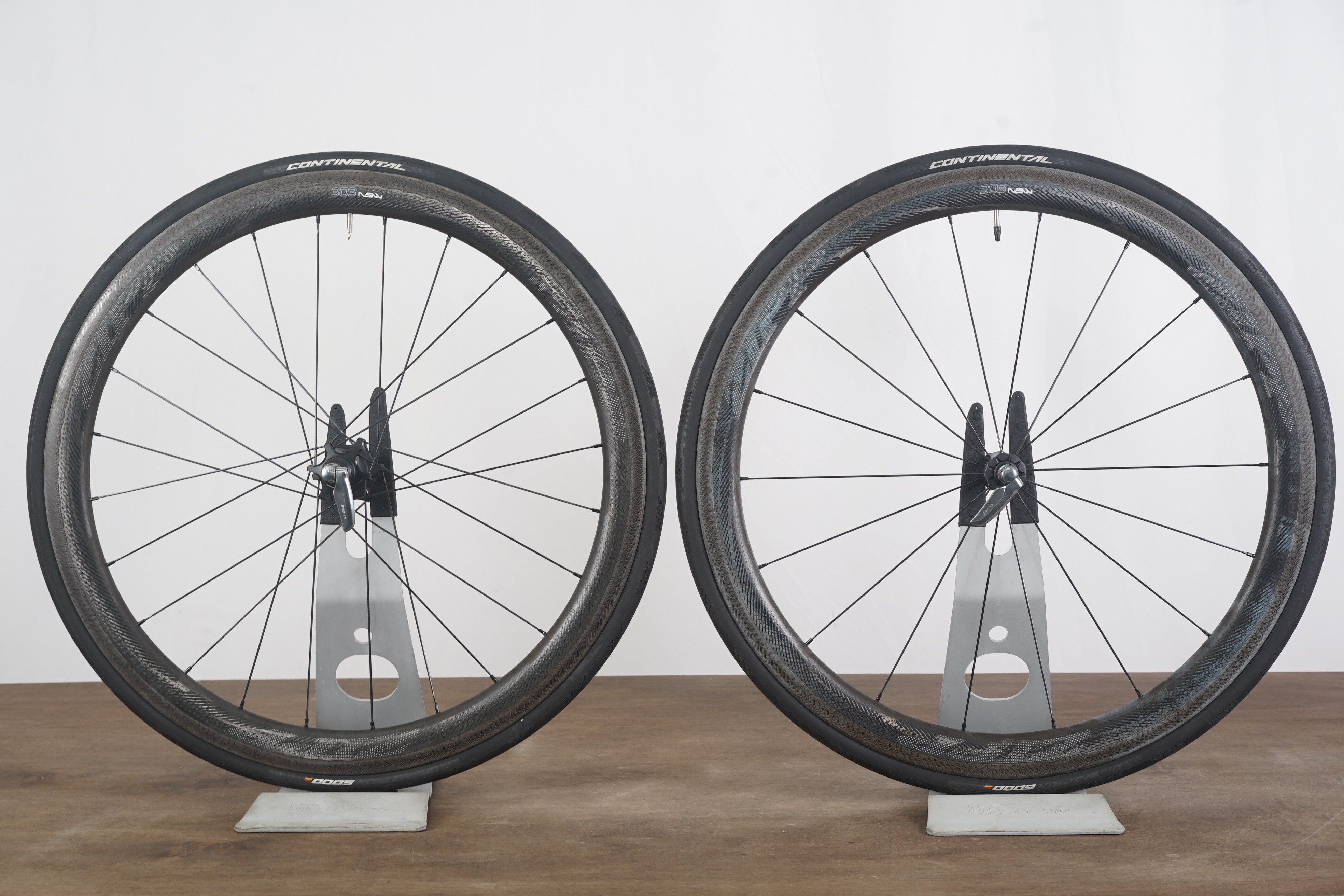 Zipp 303 NSW Cognition Carbon Tubeless Rim Brake Wheelset Shimano