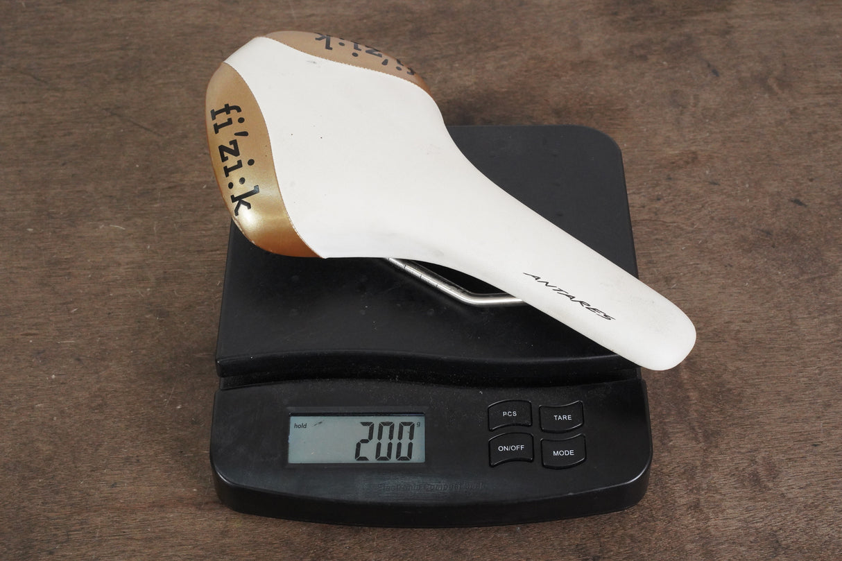 141mm (Regular) Fizik Antares R3 Kium Rail Road Saddle 200g