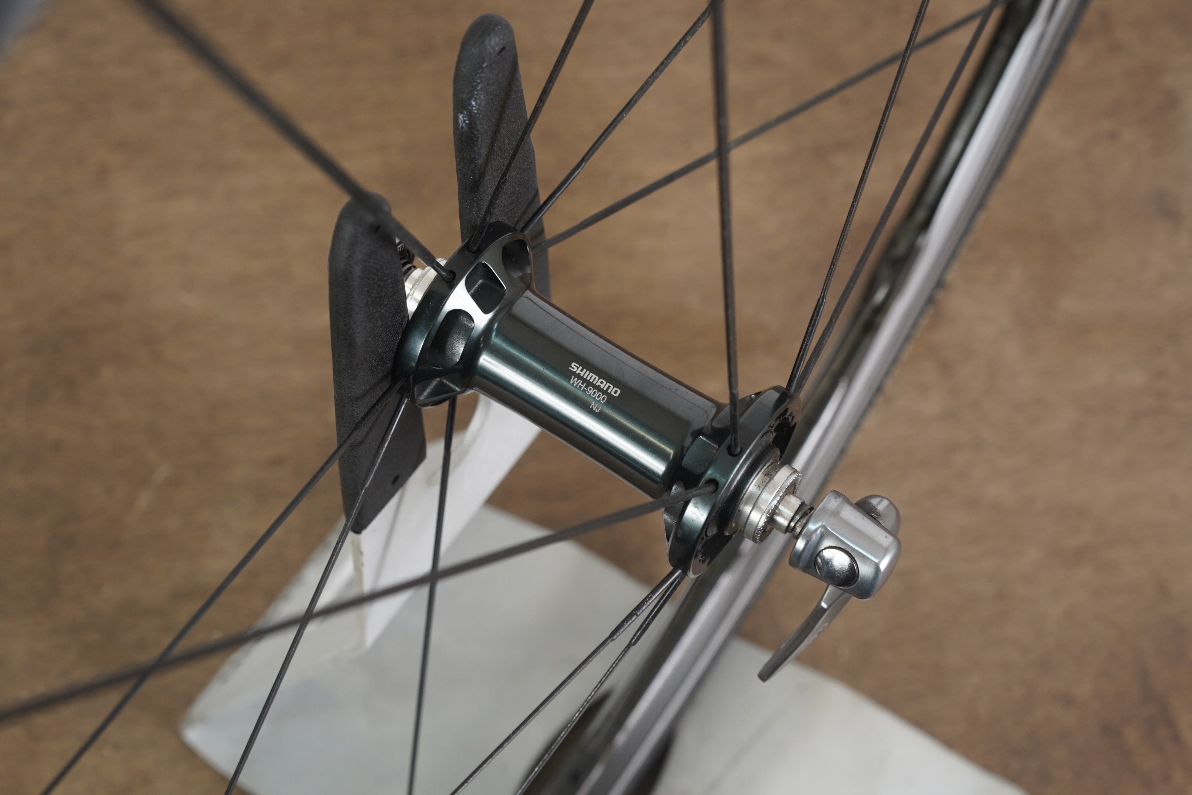 Shimano Dura-Ace WH-9000 C35 Carbon Clincher Rim Brake Wheelset 11