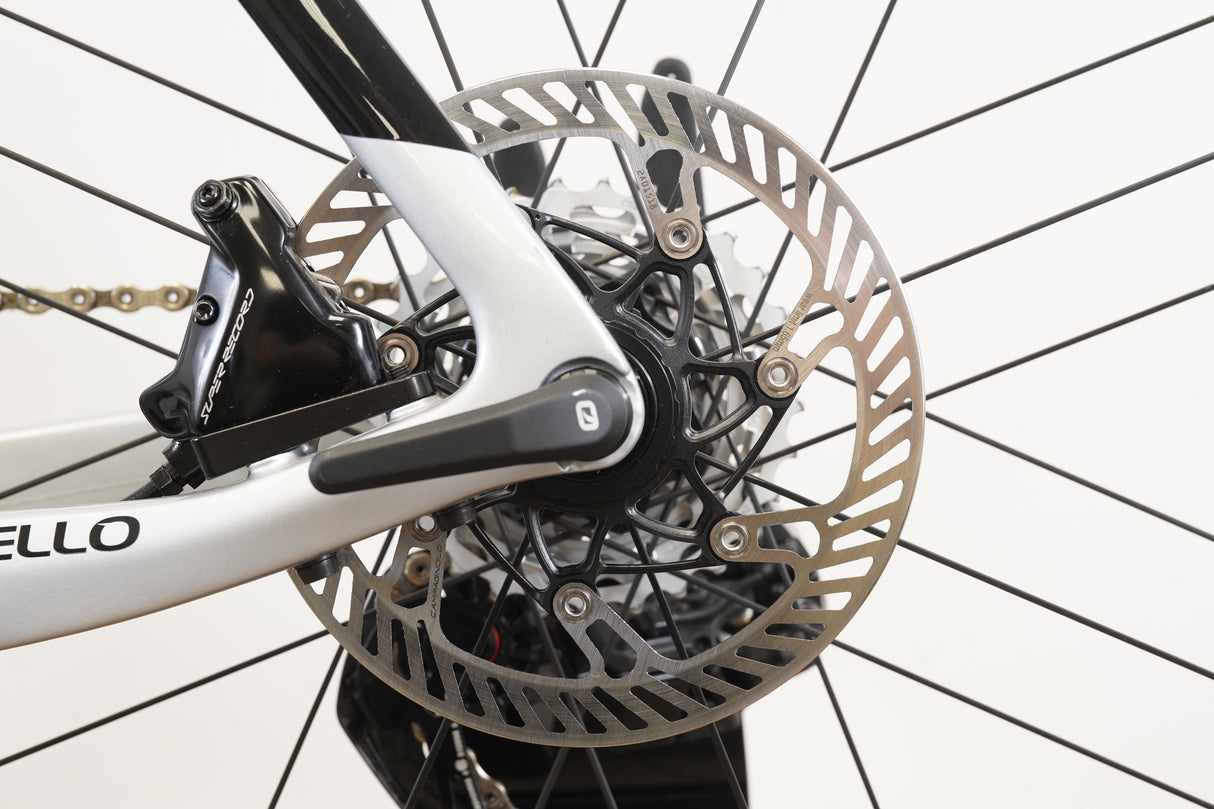 NEW 2023 57.5cm Pinarello Dogma F Campagnolo WRL Bora WTO Carbon Disc Bike