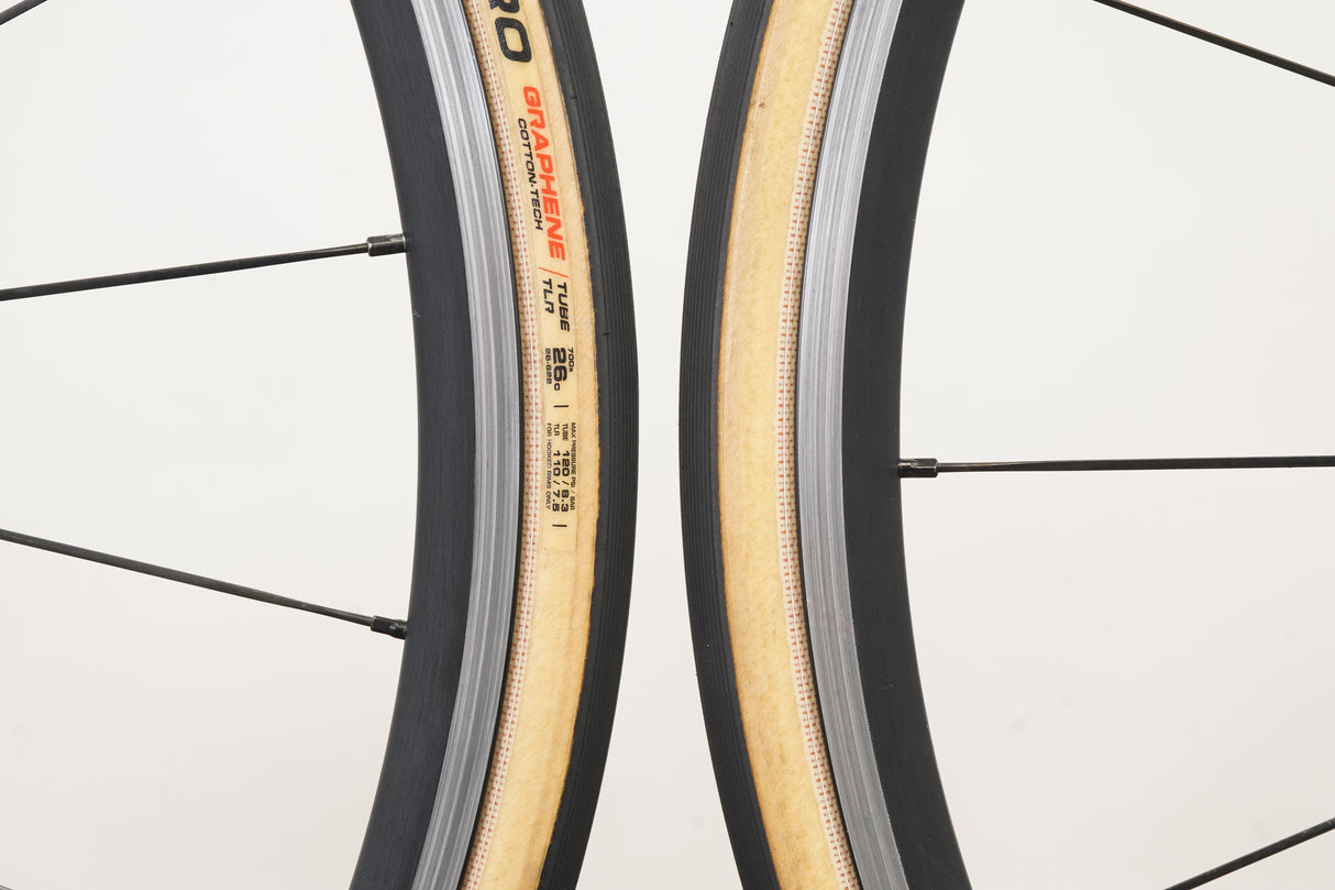 Bontrager Paradigm Elite Alloy Tubeless Clincher Rim Wheelset Shimano 11 Speed