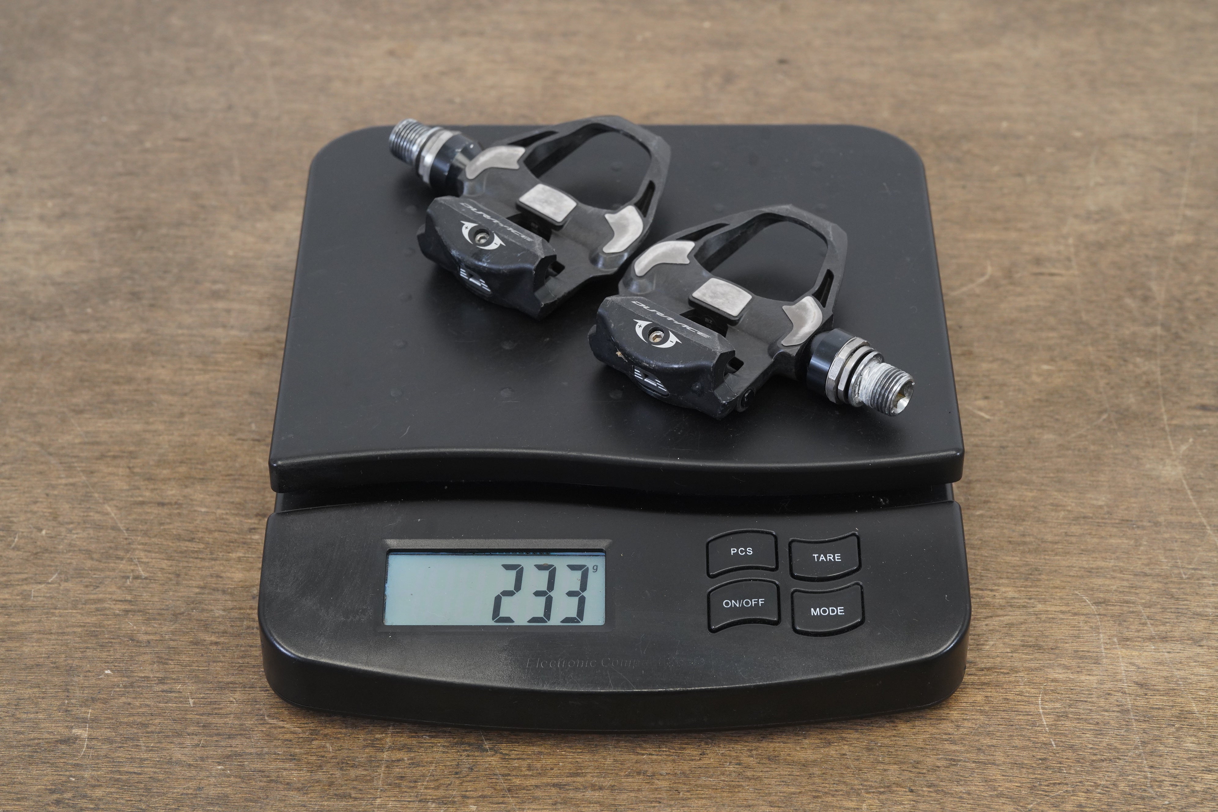 Shimano Dura-Ace PD-R9100 SPD-SL Carbon Clipless Road Bike Pedals