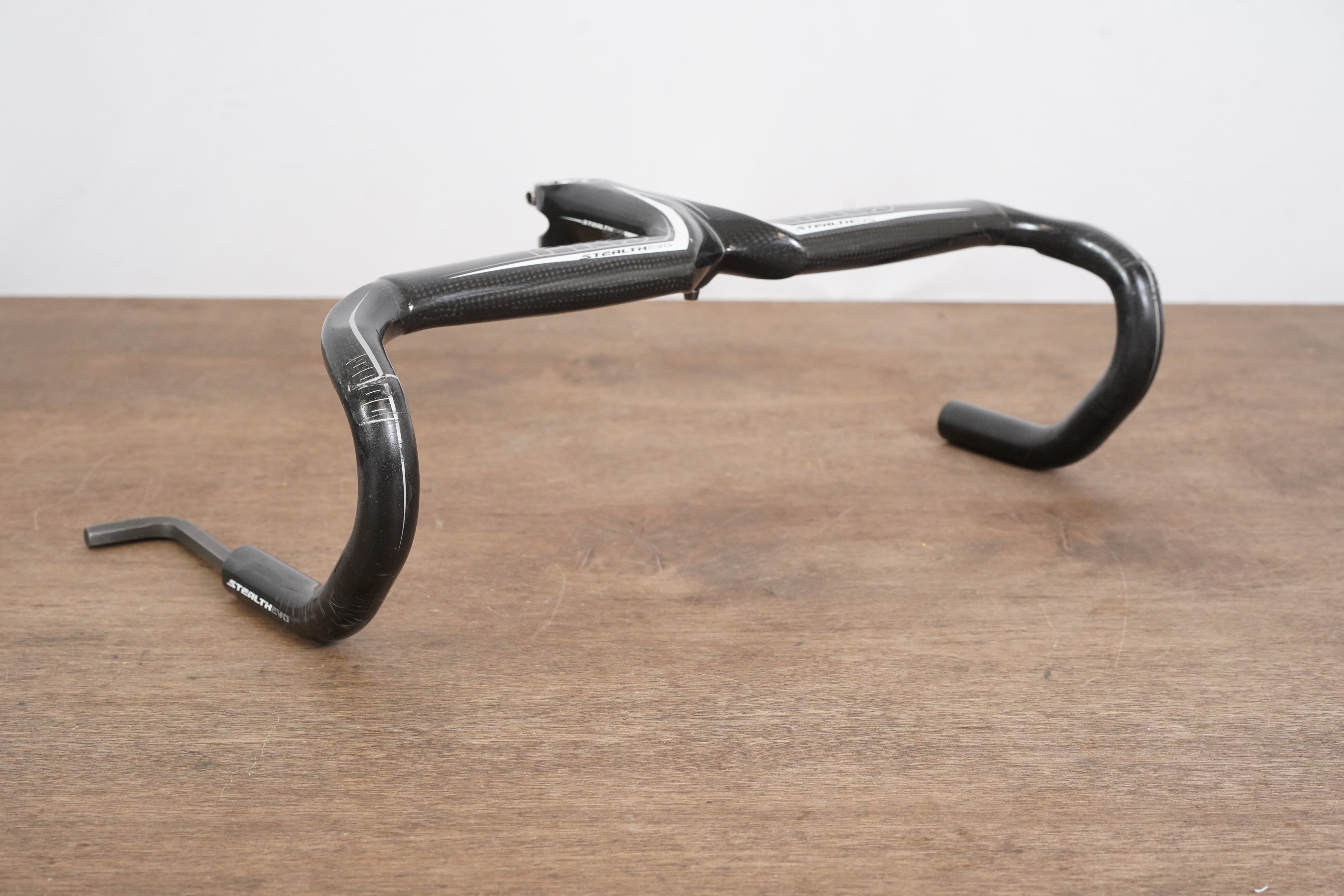 44cm 120mm PRO Vibe Stealth EVO Carbon Compact Barstem Handlebar 1