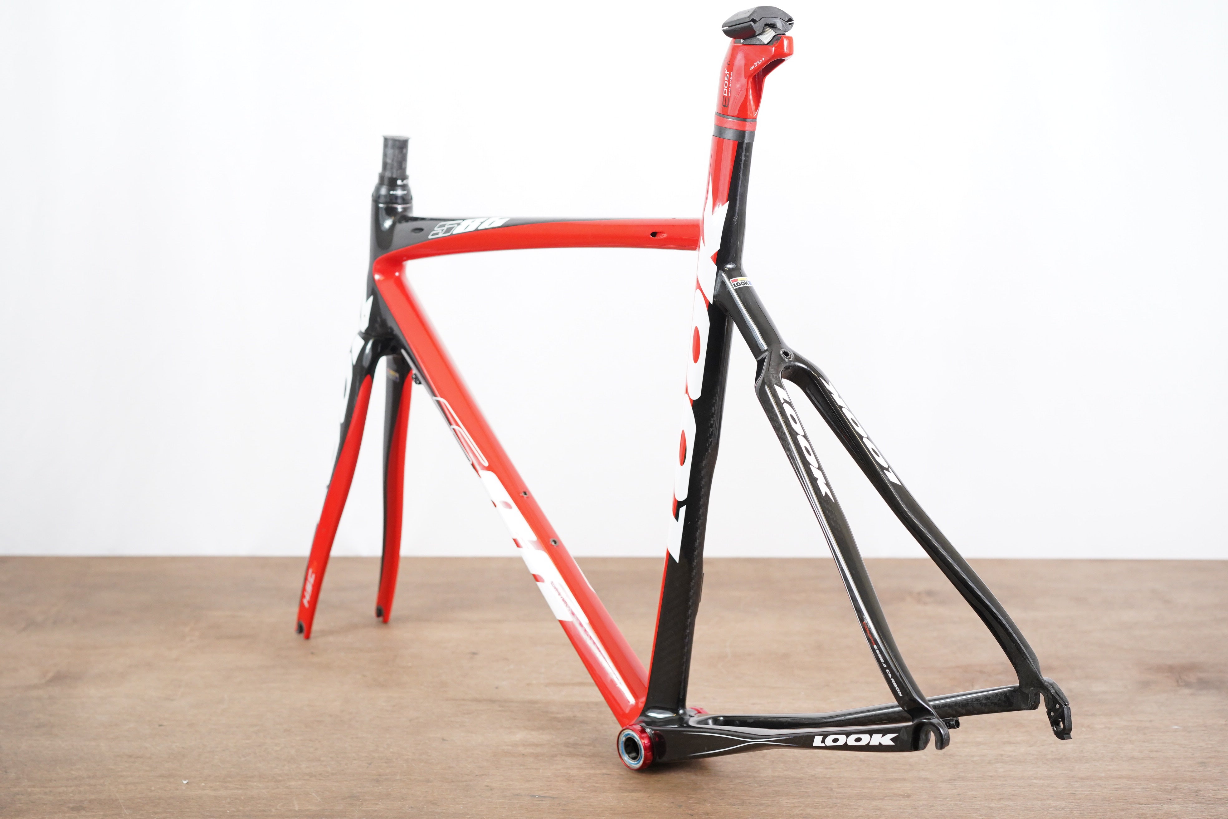 M (Medium) LOOK 586 Carbon Rim Brake Road Frameset – Elevate Cycling