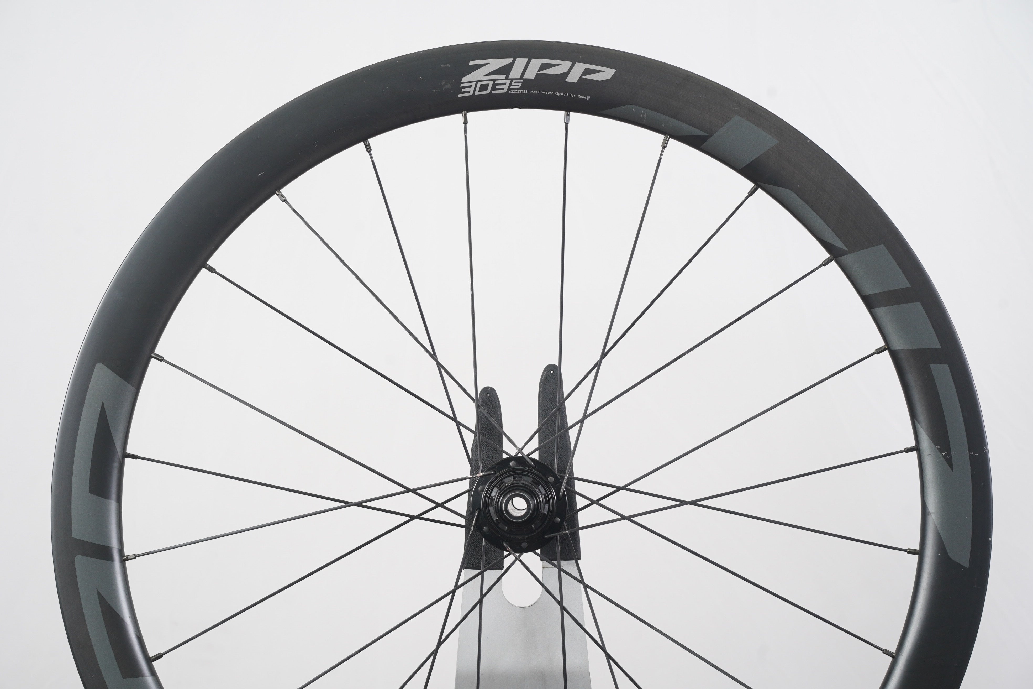 ZIPP 303s XDR ハブ 76/176 ZIPP 303s XDR ハブ 76/176 Zipp 303 S Tubeless Disc-Brake