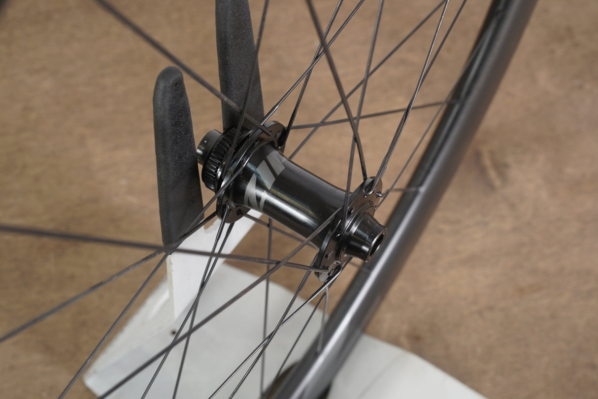 Zipp 303 S 76/176 Carbon Tubeless Clincher Disc Wheelset SRAM XDR 12 Speed 303S