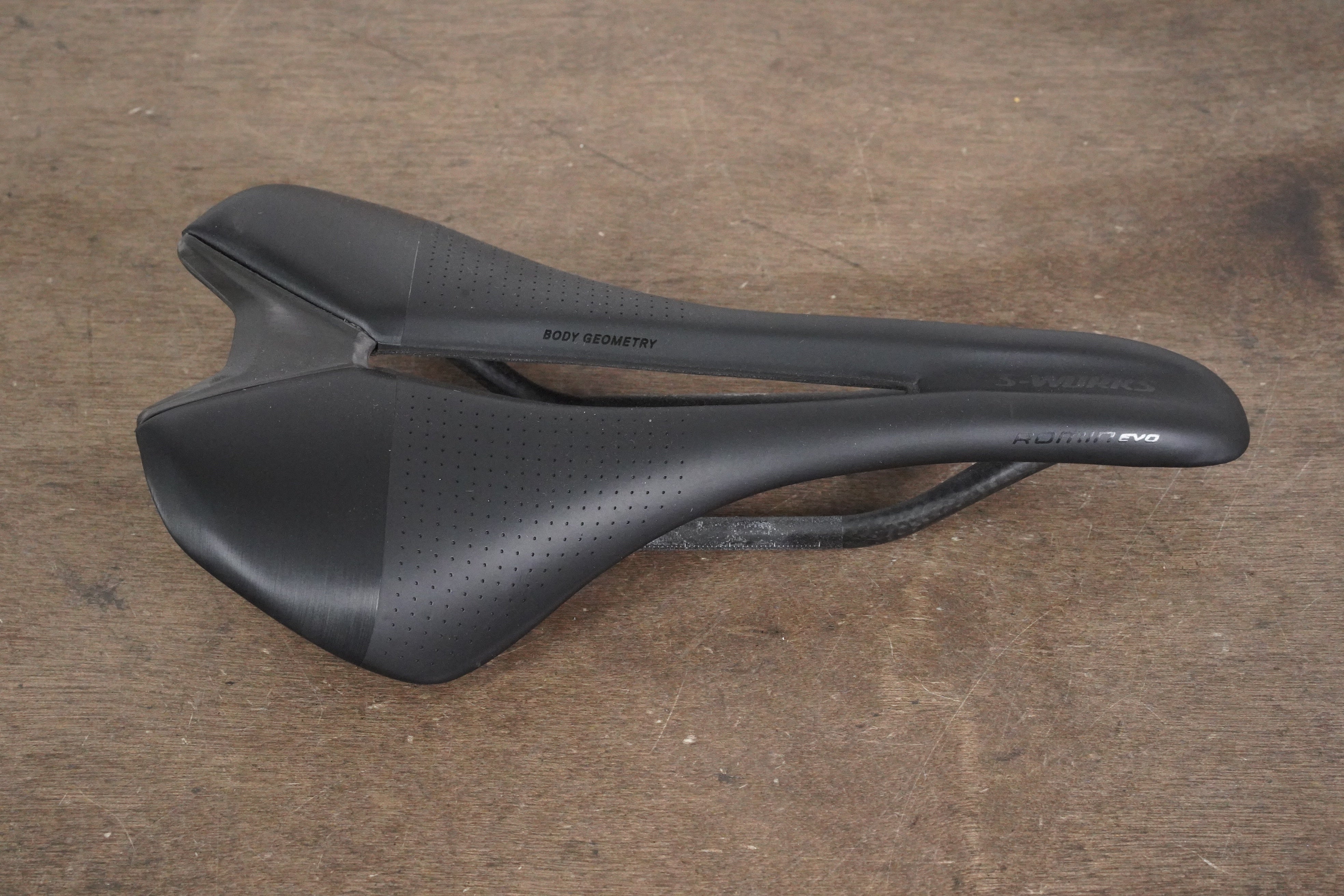 143mm Specialized S-WORKS Romin Evo Carbon Rail Saddle 134g