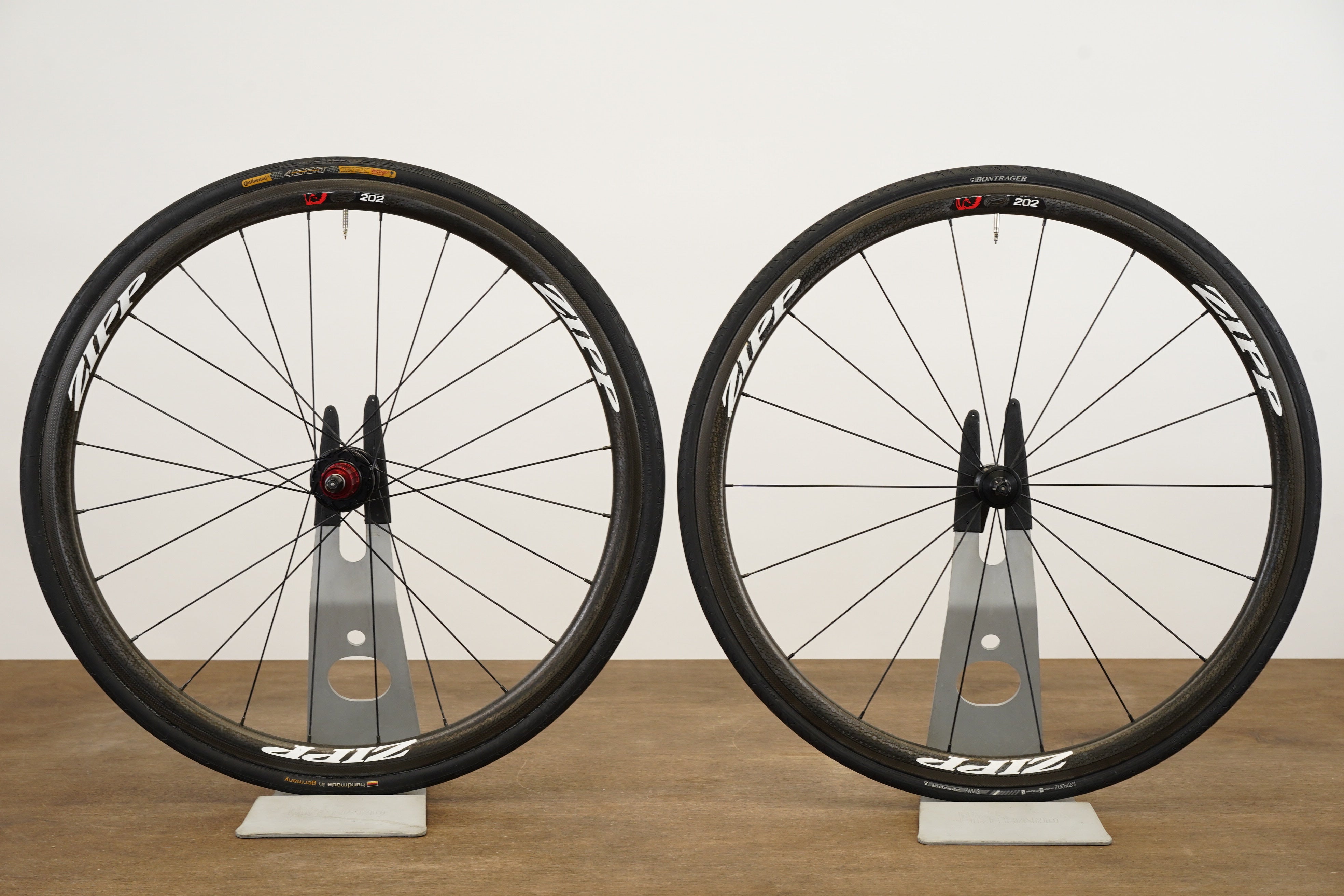 Zipp 202 Firecrest 77/188 Carbon Clincher Rim Brake Wheelset 11