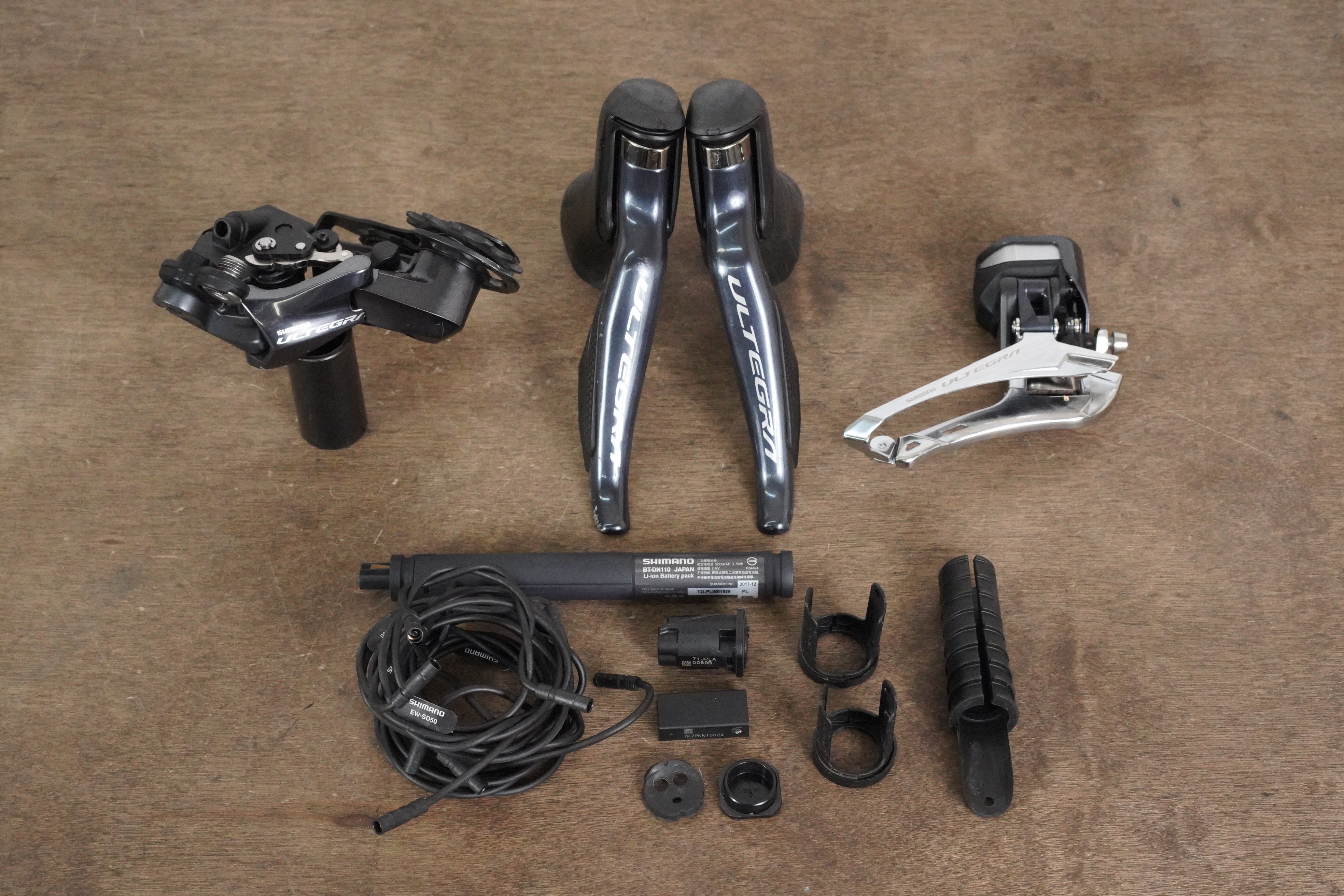 Shimano Ultegra R8050 Di2 11 Speed Electronic Rim Brake Road