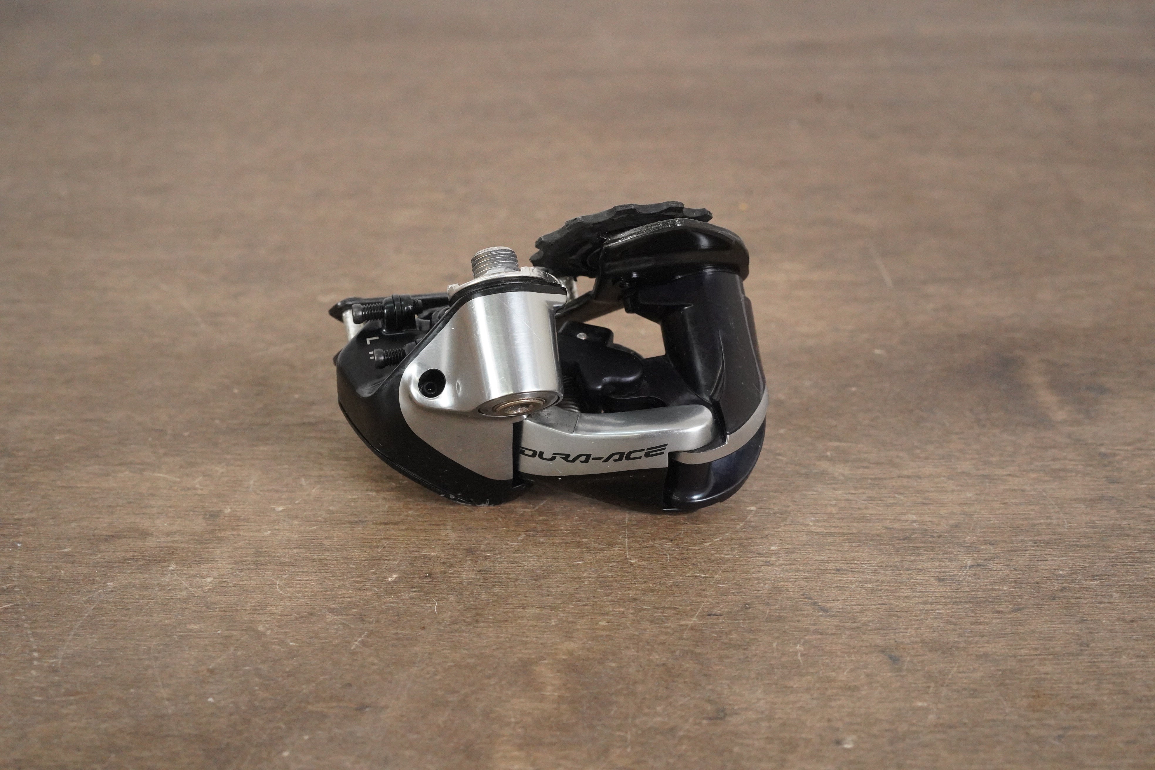 Shimano Dura-Ace 9070 Di2 11 Speed Electronic Rim Brake Road