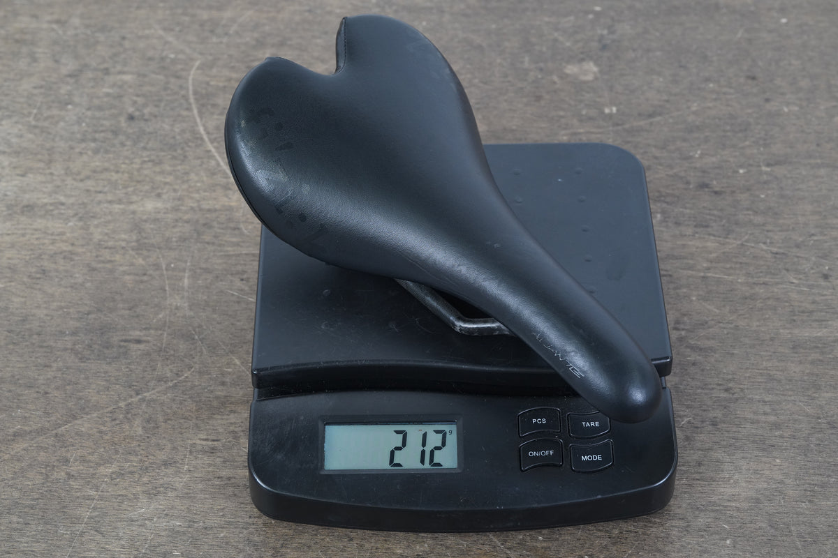 143mm Fizik Aliante Carbon Rail Road Saddle 212g