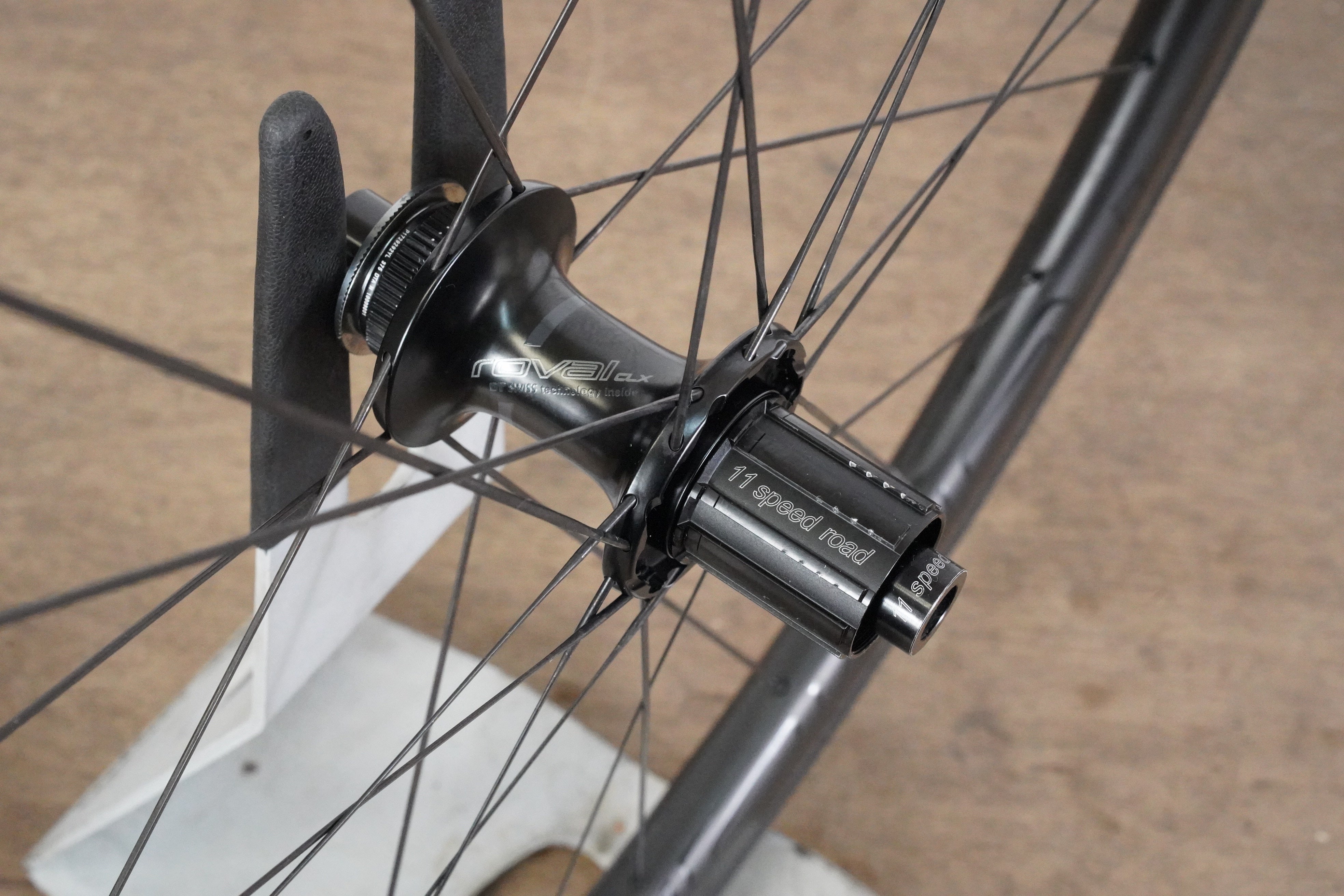 Roval CLX 32 Carbon Tubeless Clincher Disc Brake Wheelset