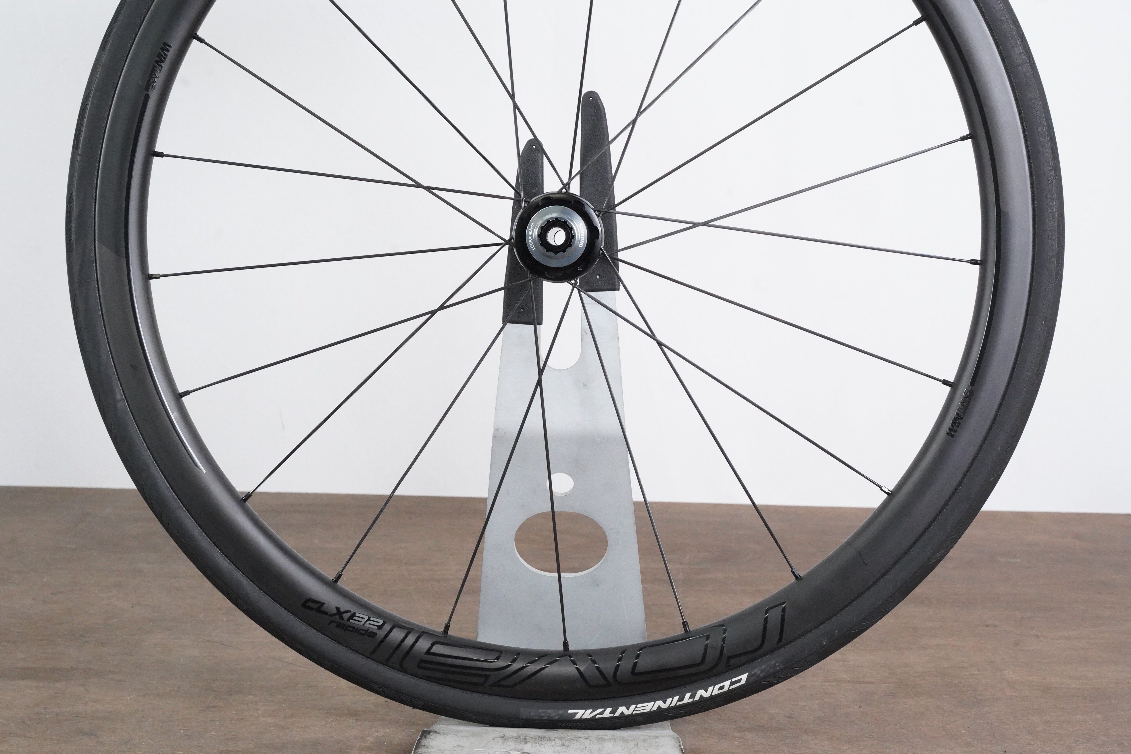 Roval CLX 32 Carbon Tubeless Clincher Disc Brake Wheelset