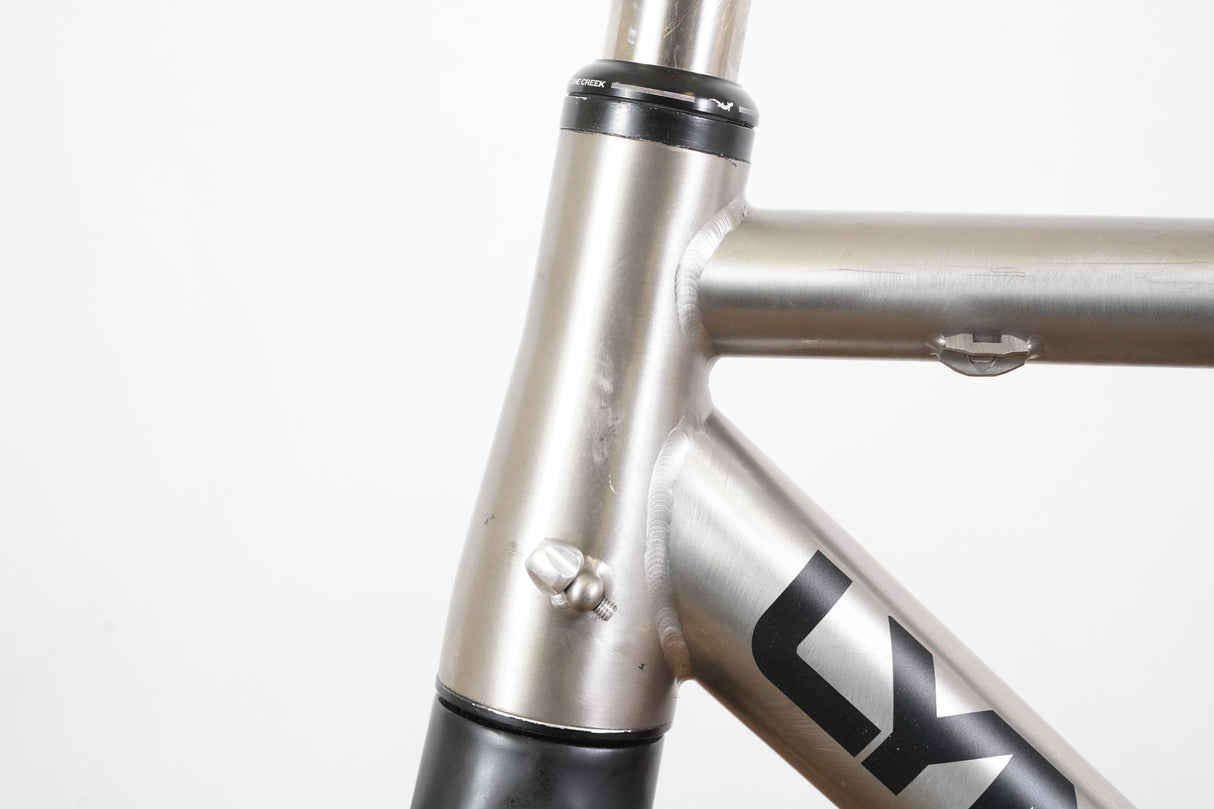 M (Medium) Lynskey R240 Titanium Disc Brake Road Frameset