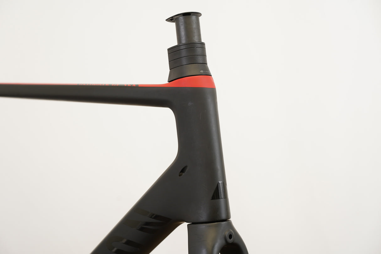 L (Large) Canyon Ultimate CF SLX Carbon Rim Brake Road Frameset