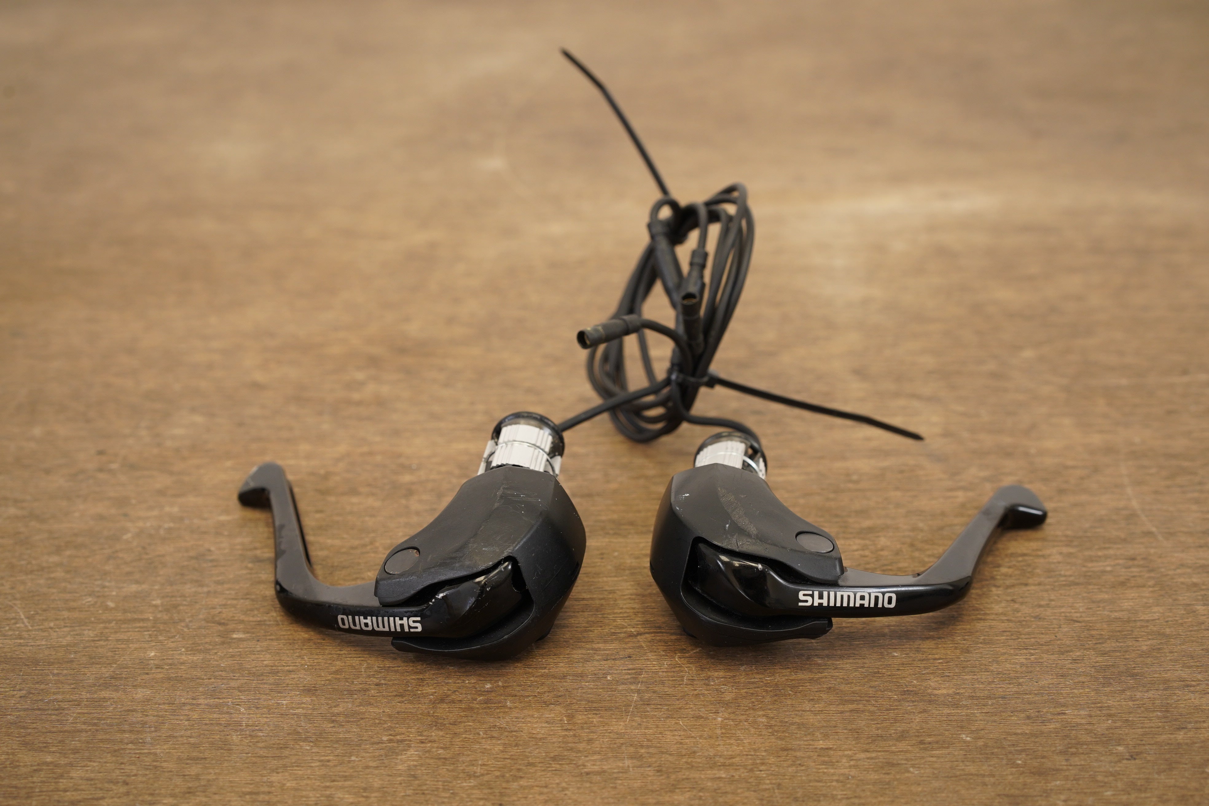 Shimano Ultegra R8050 R9150 Di2 11 Speed Electronic Rim Brake TT