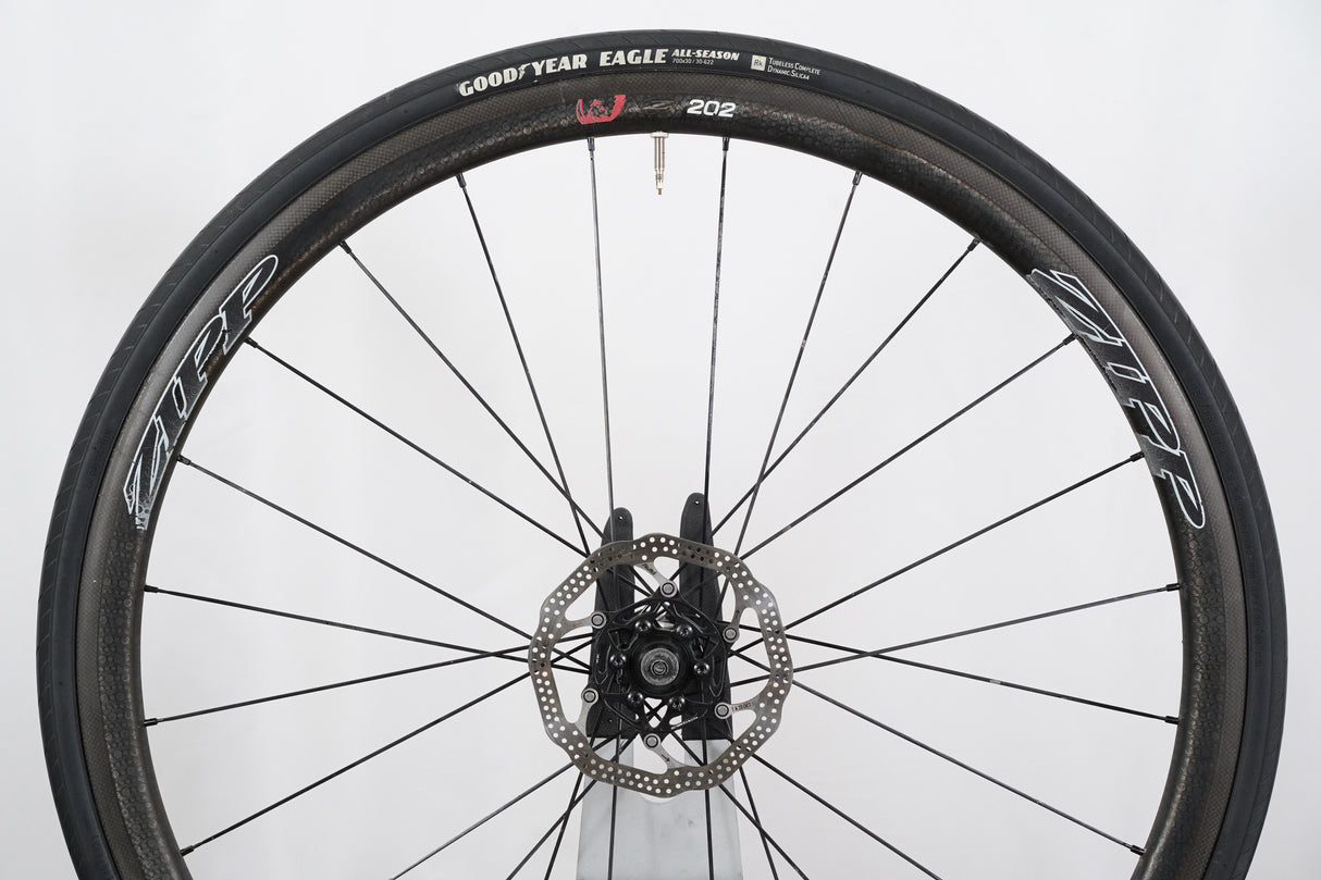 FRONT Zipp 202 Firecrest Clincher Carbon Disc Brake Wheel