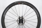 FRONT Zipp 202 Firecrest Clincher Carbon Disc Brake Wheel