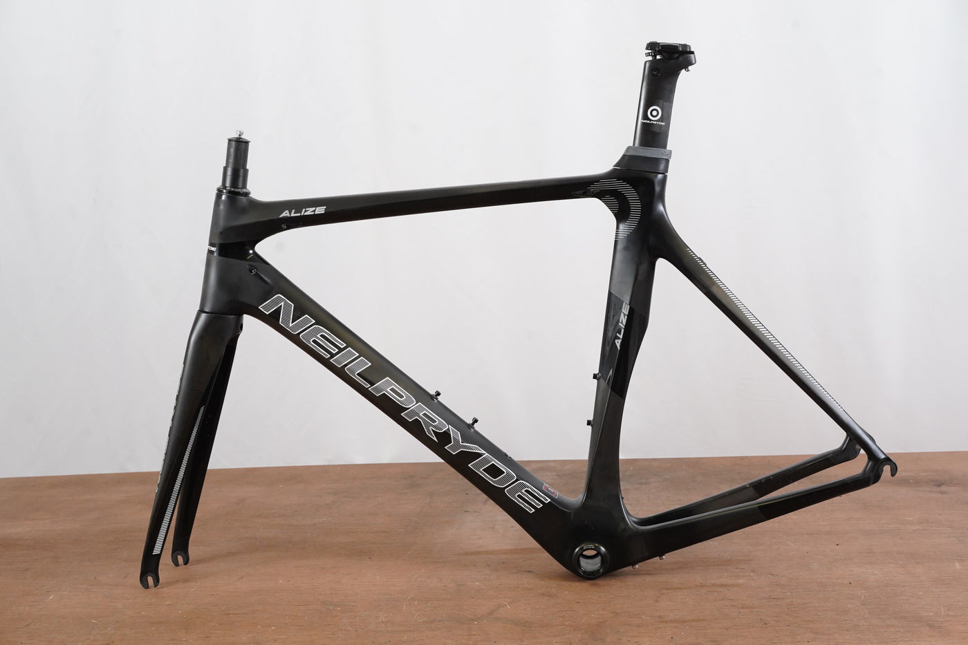 56cm NeilPyrde Alize Carbon Rim Brake Road Frame
