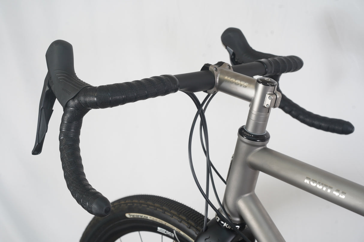 NEW 54cm Moots Routt 45 Shimano GRX RX810 11 Speed Disc Titanium Gravel Bike