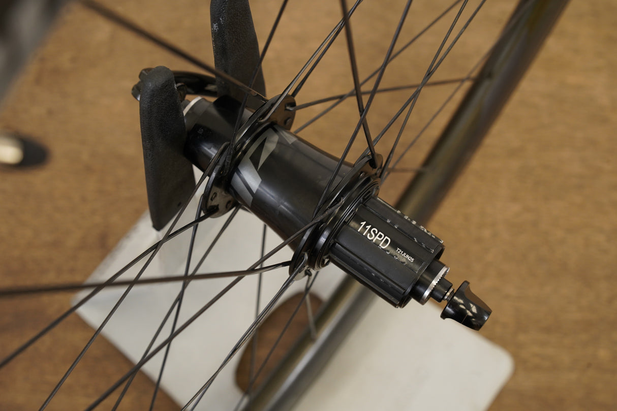 Zipp 302 Carbon Clincher Rim Brake Wheelset Shimano/SRAM 11 Speed