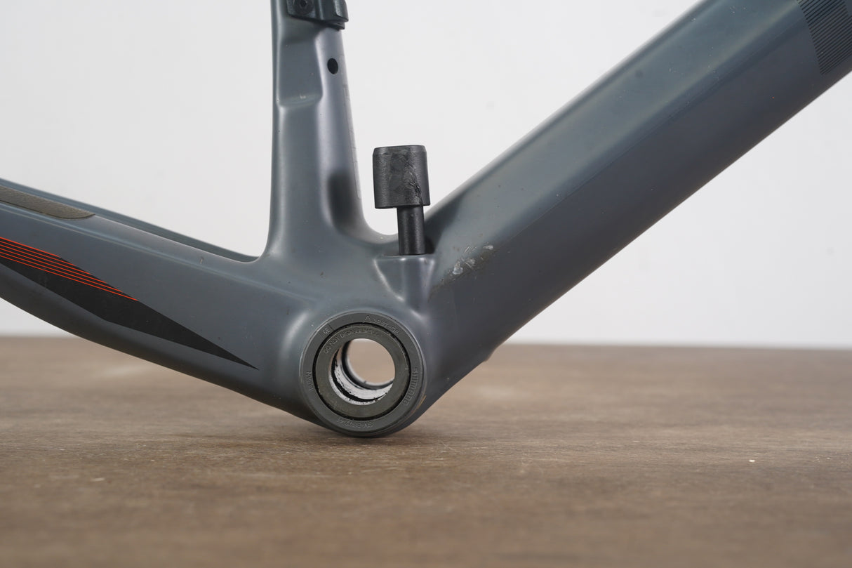 54cm BMC RoadMachine 01 THREE Carbon Disc Brake Road Frameset