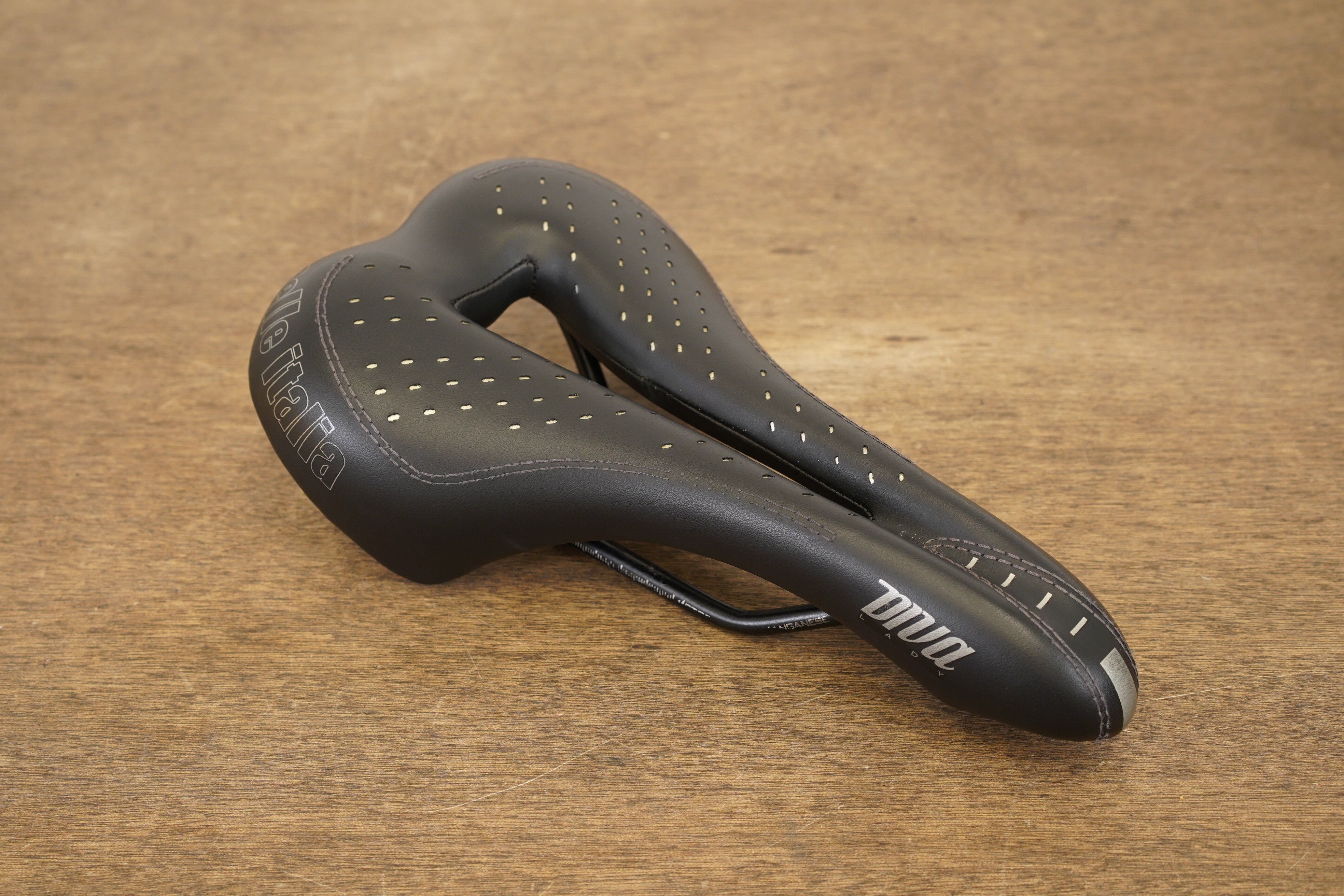 150mm Selle Italia Diva Lady Manganese Rail Road Saddle 259g