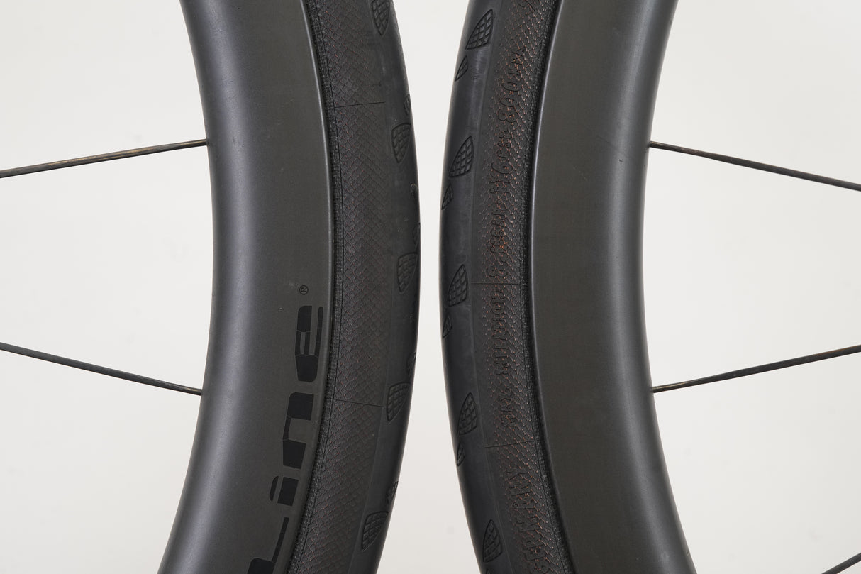 DT Swiss PRC 1400 Carbon Tubeless Disc Brake Wheelset Shimano/SRAM 11 Speed