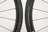 Mavic Aksium Alloy Disc Brake Clincher Wheelset Shimano/SRAM 11 Speed
