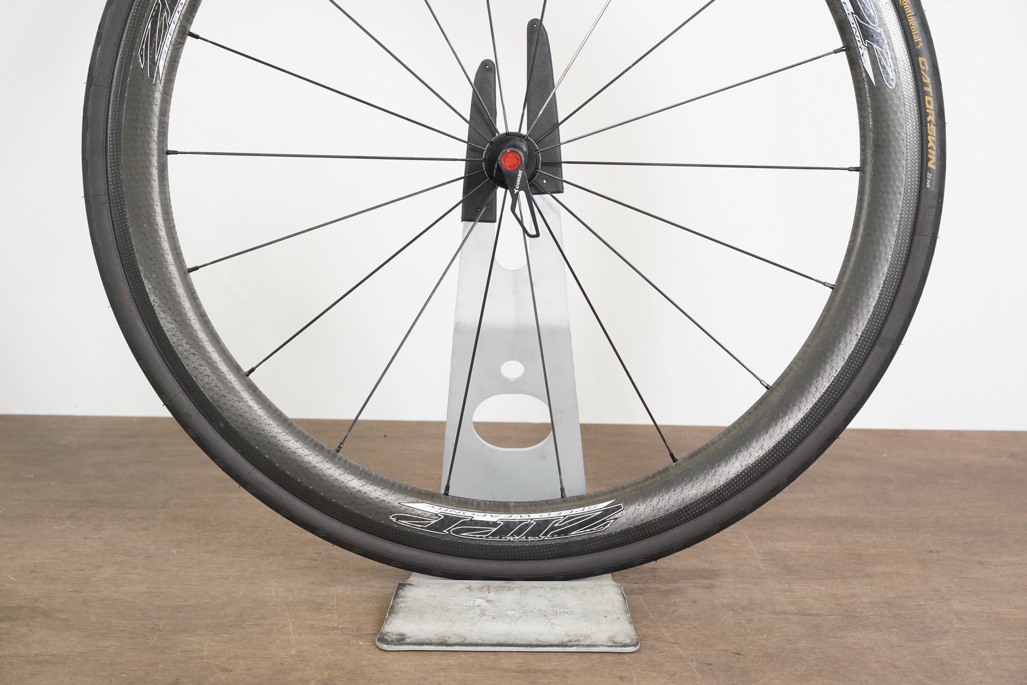 美品　zipp303 firecrest ジップ ZIPP 303 ファイアクレスト FIRECREST カーボン