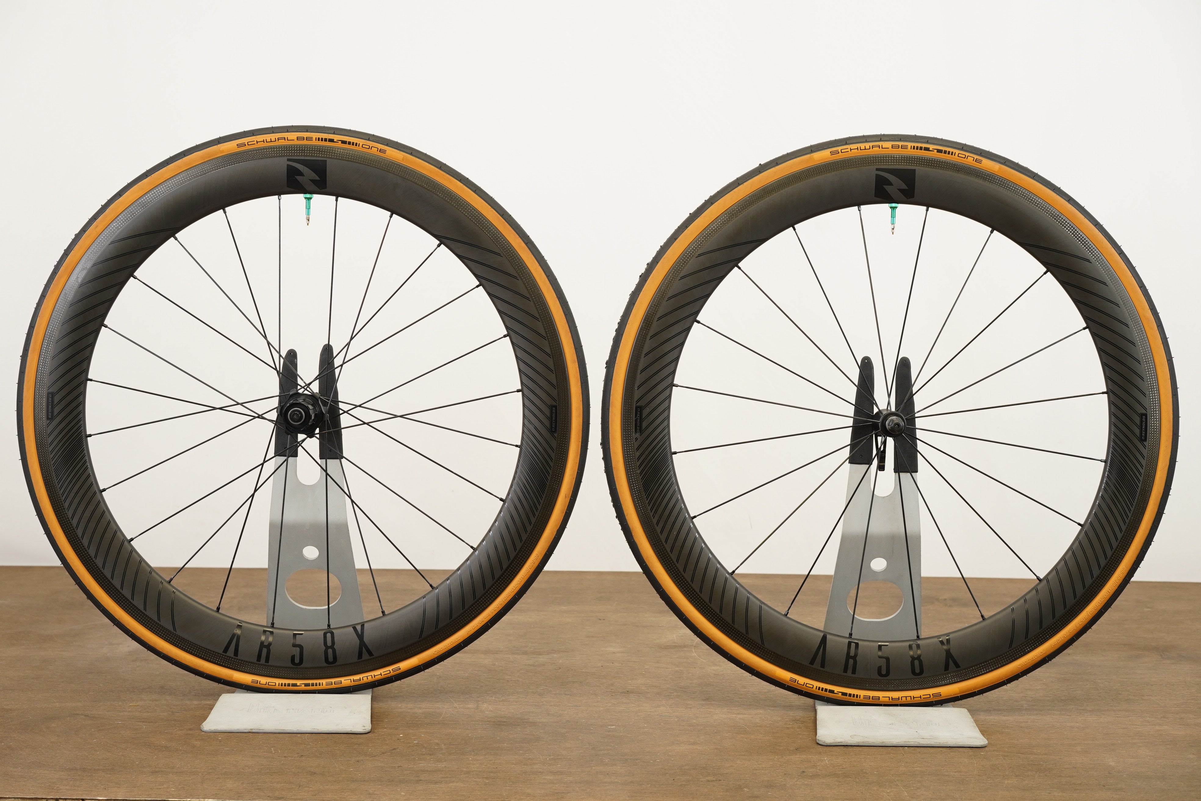 Reynolds AR58X Carbon Tubeless Clincher Rim Brake Wheelset 11