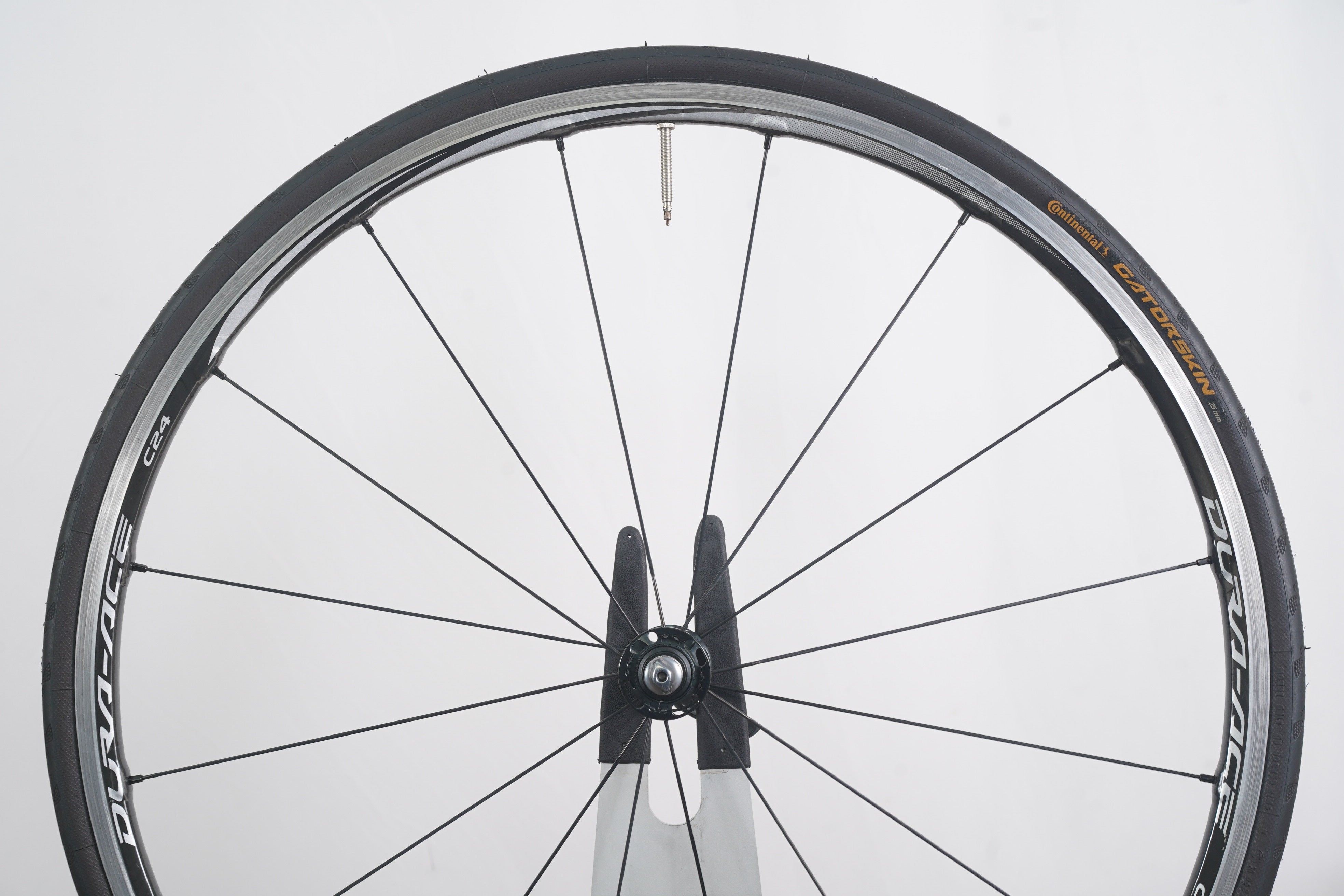 Shimano Dura-Ace WH-9000 C24 Carbon Clincher Rim Brake Wheelset 11