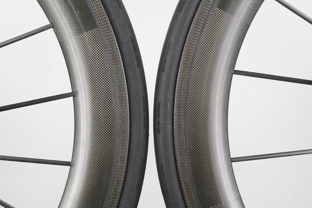 Lightweight Fernweg Carbon Clincher Rim Brake Wheelset Shimano/SRAM 11 Speed