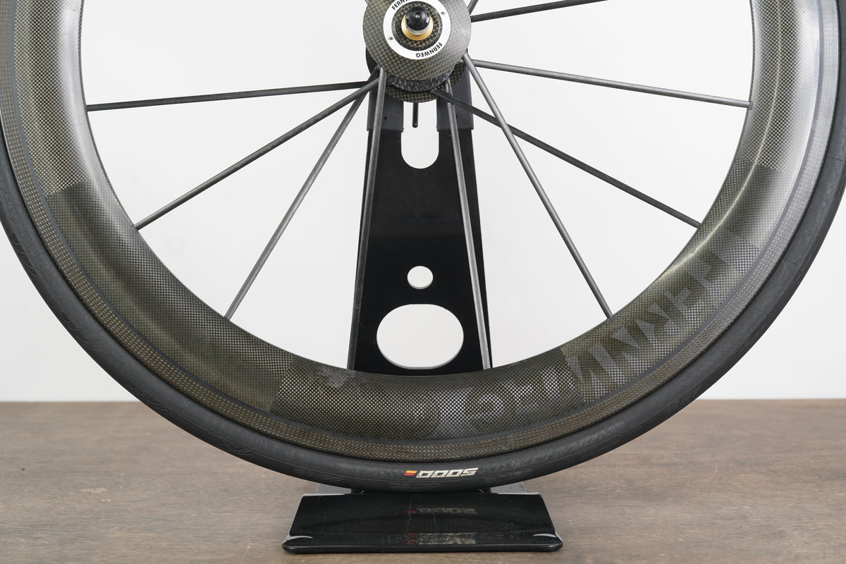 Lightweight Fernweg Carbon Clincher Rim Brake Wheelset Shimano/SRAM 11 Speed