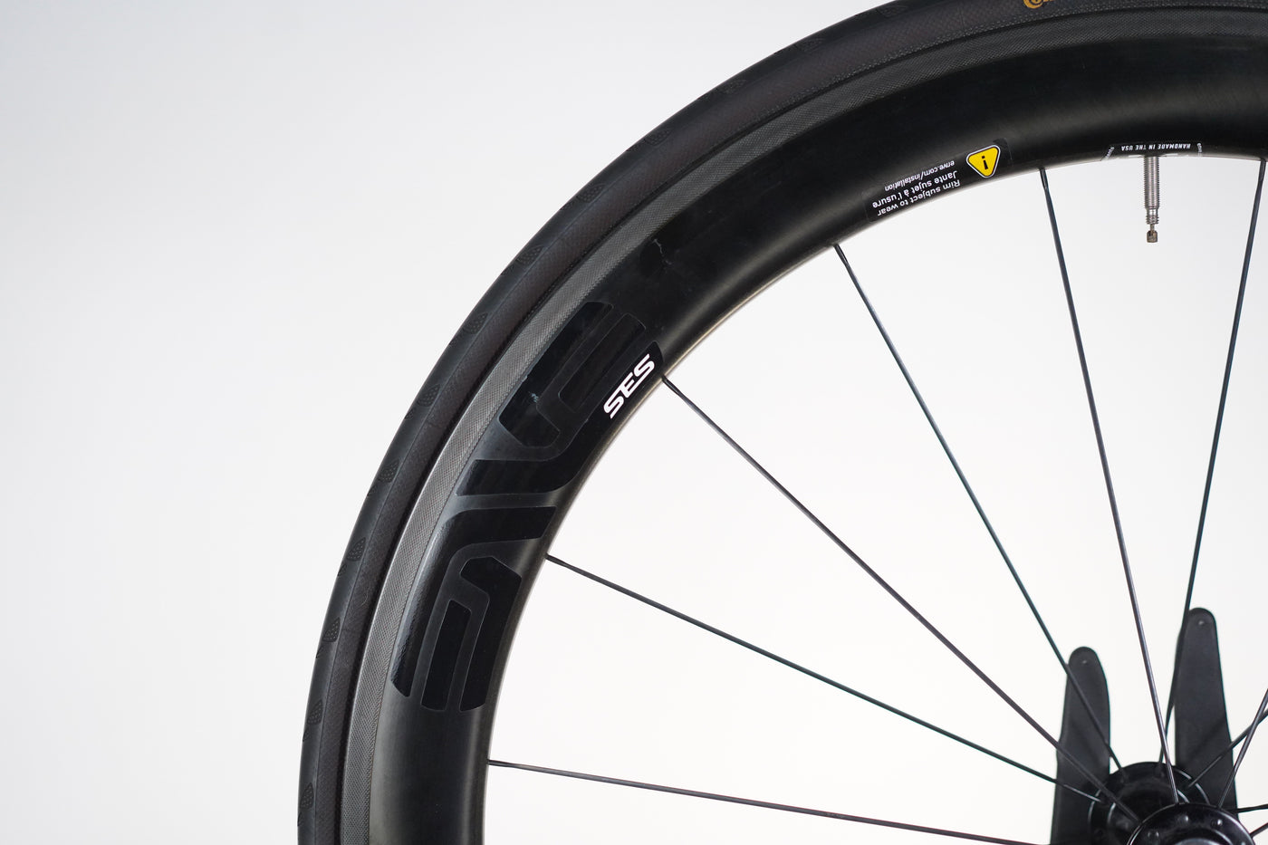 *Damaged* FRONT ENVE 5.6 Carbon Tubeless Clincher Chris King R45 Rim Brake Wheel