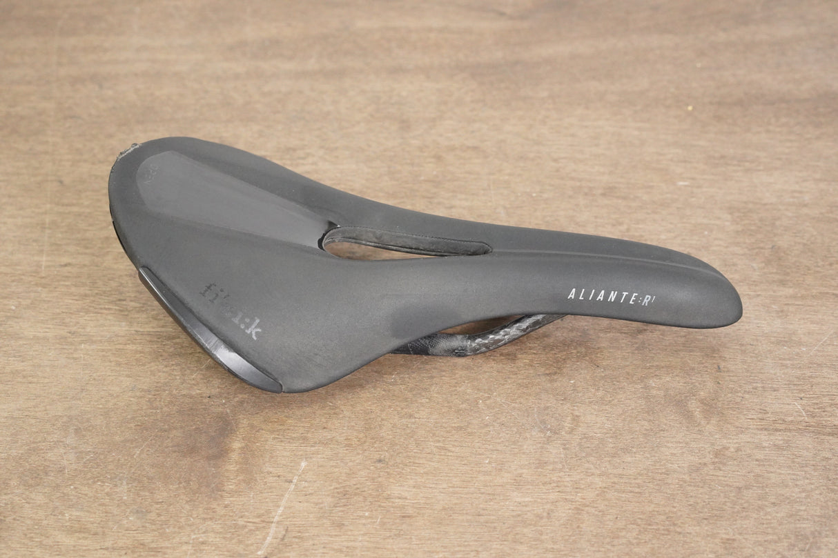 138mm (Regular) Fizik Aliante R1 Carbon Rail Road Saddle 194g