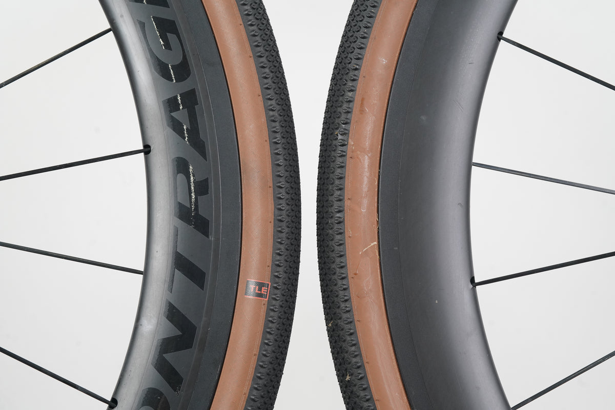 Bontrager Aeolus Comp 5 TLR Carbon Tubeless Disc Brake Wheelset 11 Speed