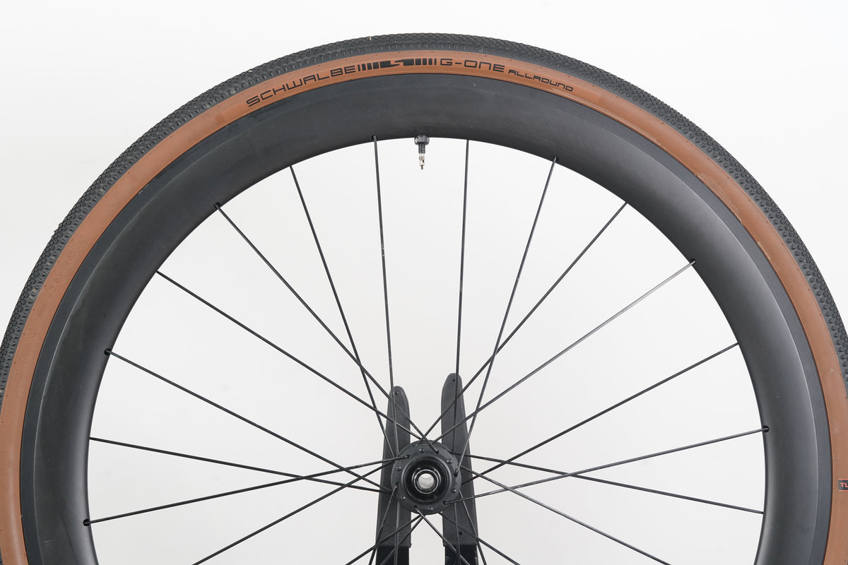 Bontrager Aeolus Comp 5 TLR Carbon Tubeless Disc Brake Wheelset 11 Speed