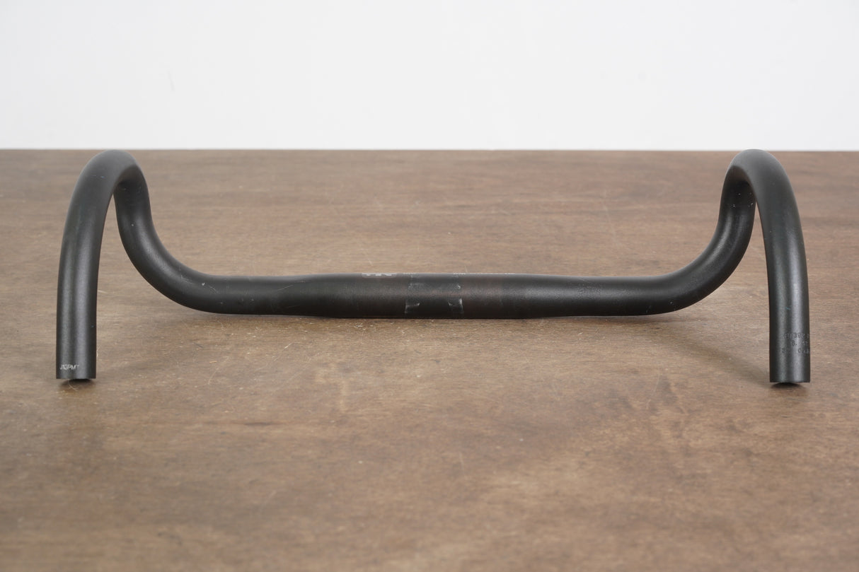 42cm Fizik Cyrano R3 Alloy Road Handlebar 31.8mm