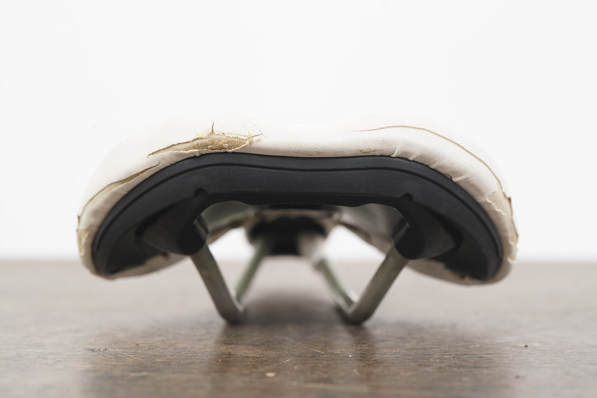 132mm Oval Concepts W700 Cr-Mo/Ti Rail Road Saddle 281g