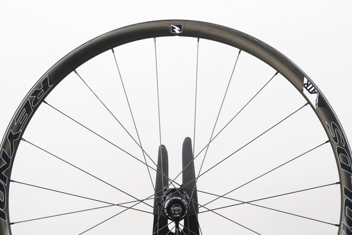 Reynolds ATR Carbon Tubeless Disc Brake Wheelset Shimano/SRAM 11 Speed