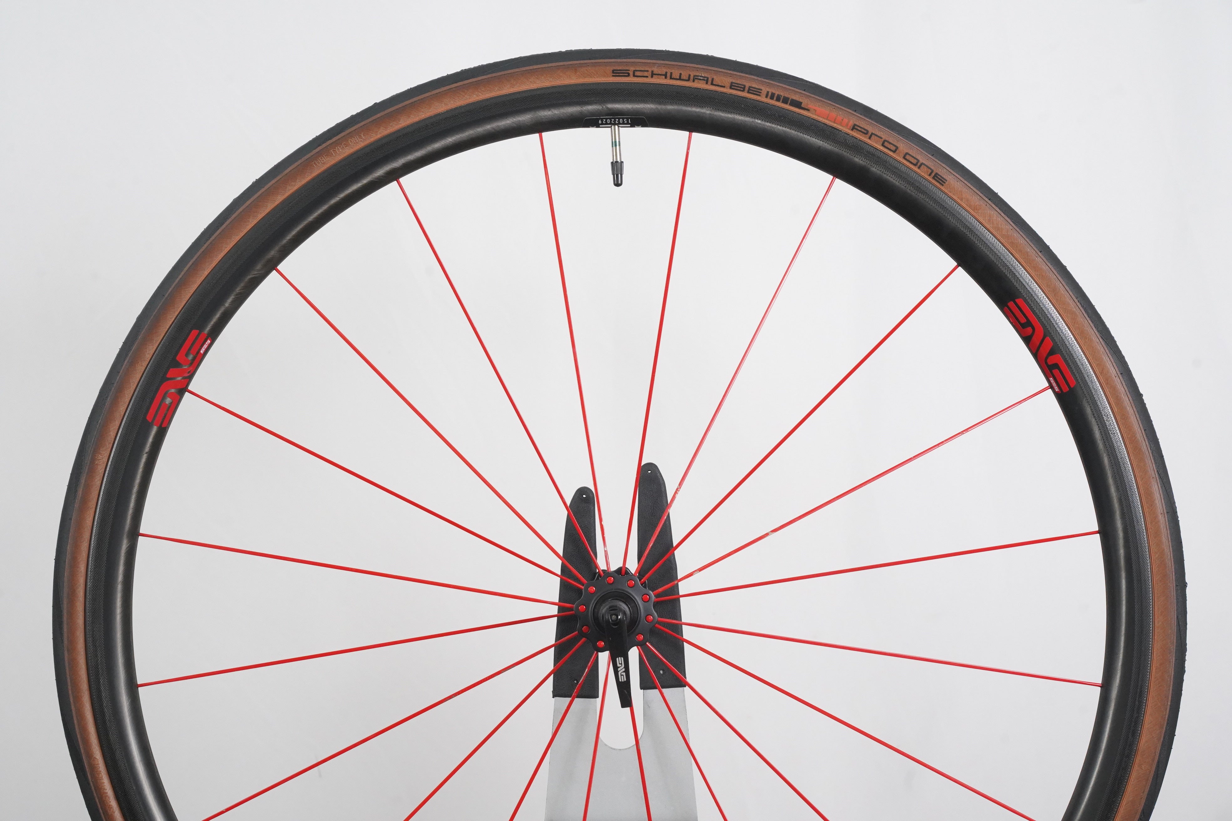 ENVE SES 2.2 Gen 2 Carbon Tubeless Clincher Rim Brake Wheelset XDR