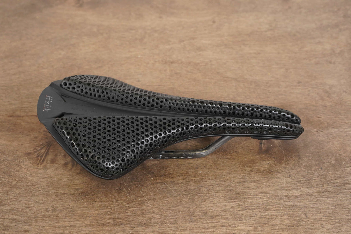 149mm Fizik Antares R1 Versus Evo Adaptive Carbon Road Saddle 183g