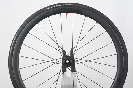 Bontrager Aeolus Elite 35 TLR Carbon Tubeless Clincher Disc Wheelset 11 Speed