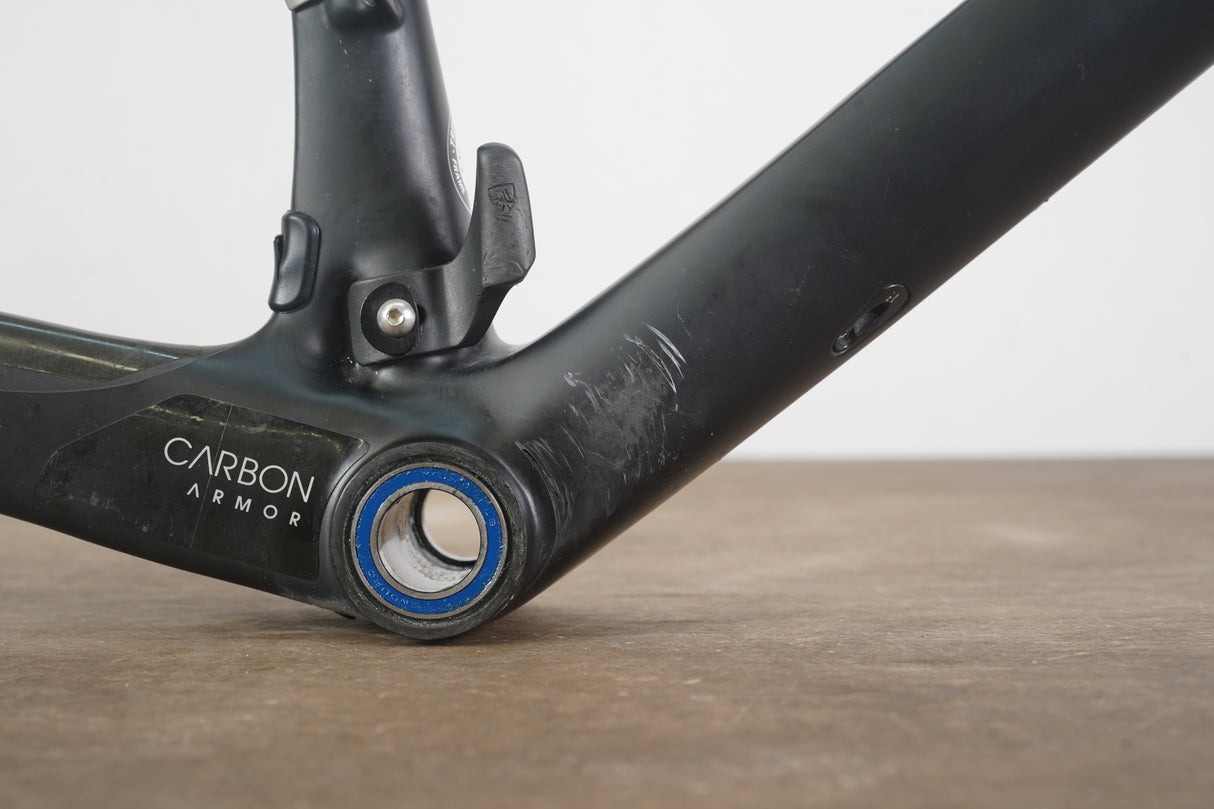 62cm Trek Madone 7 Project One Carbon Aero Rim Brake Road Frameset