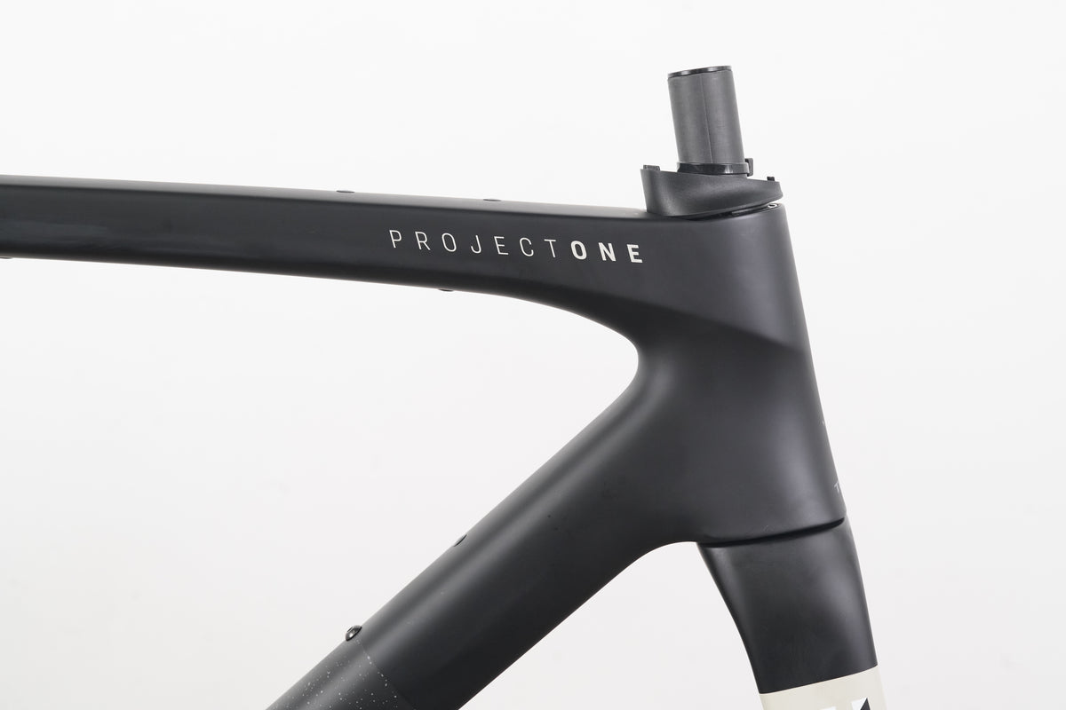 NEW TAKE-OFF 2025 M/L Trek Checkmate SLR Project One Carbon Disc Gravel Frameset