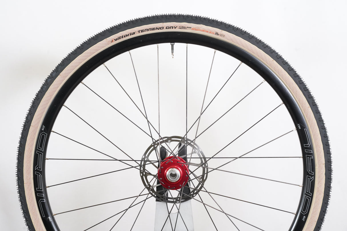 Stan's NoTubes ZTR Grail MK3 Chris King R45 Gravel Alloy Tubeless Disc Wheelset